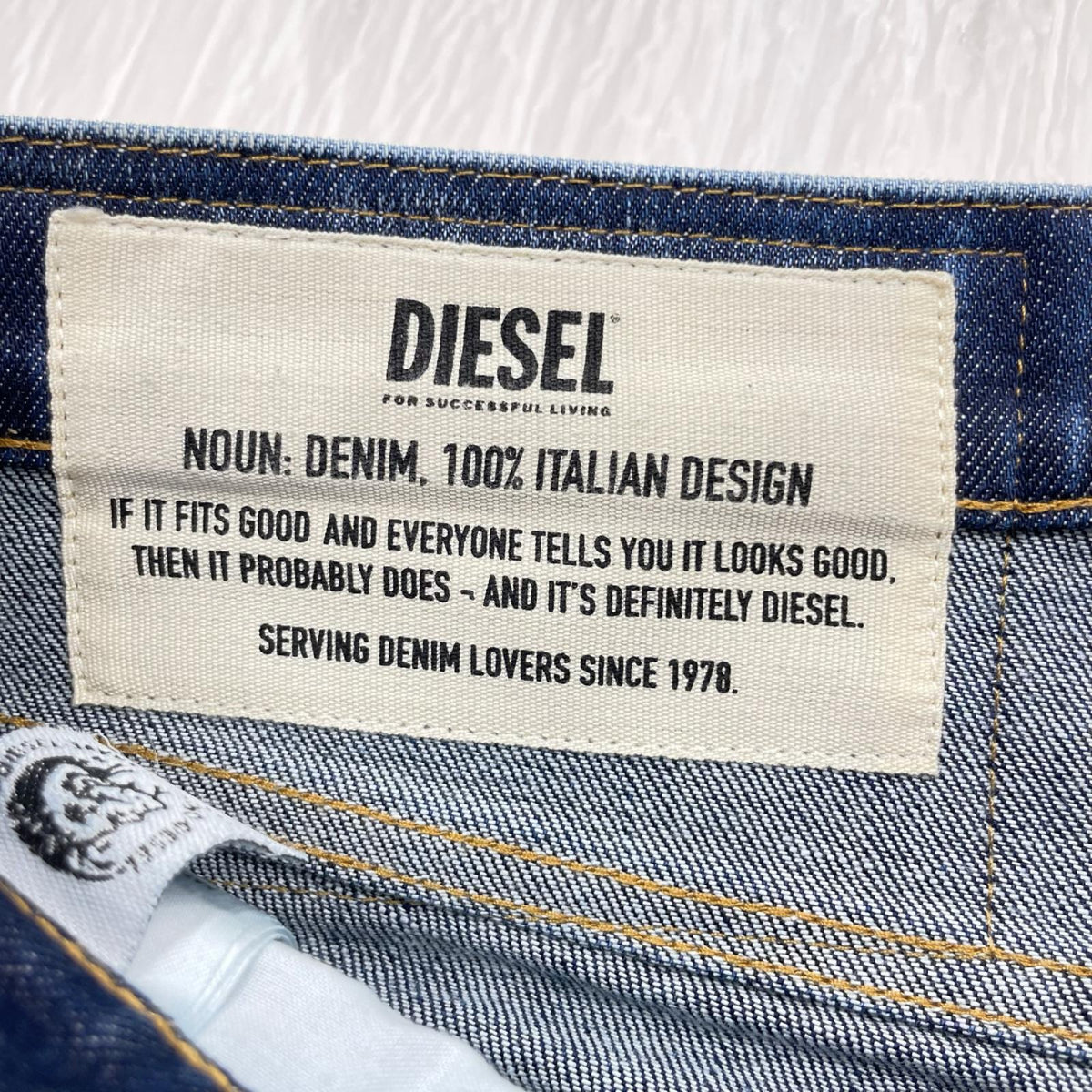 デニムパンツ DIESEL D-VIDER 009NJ JEANS CARROT 28 ブルー