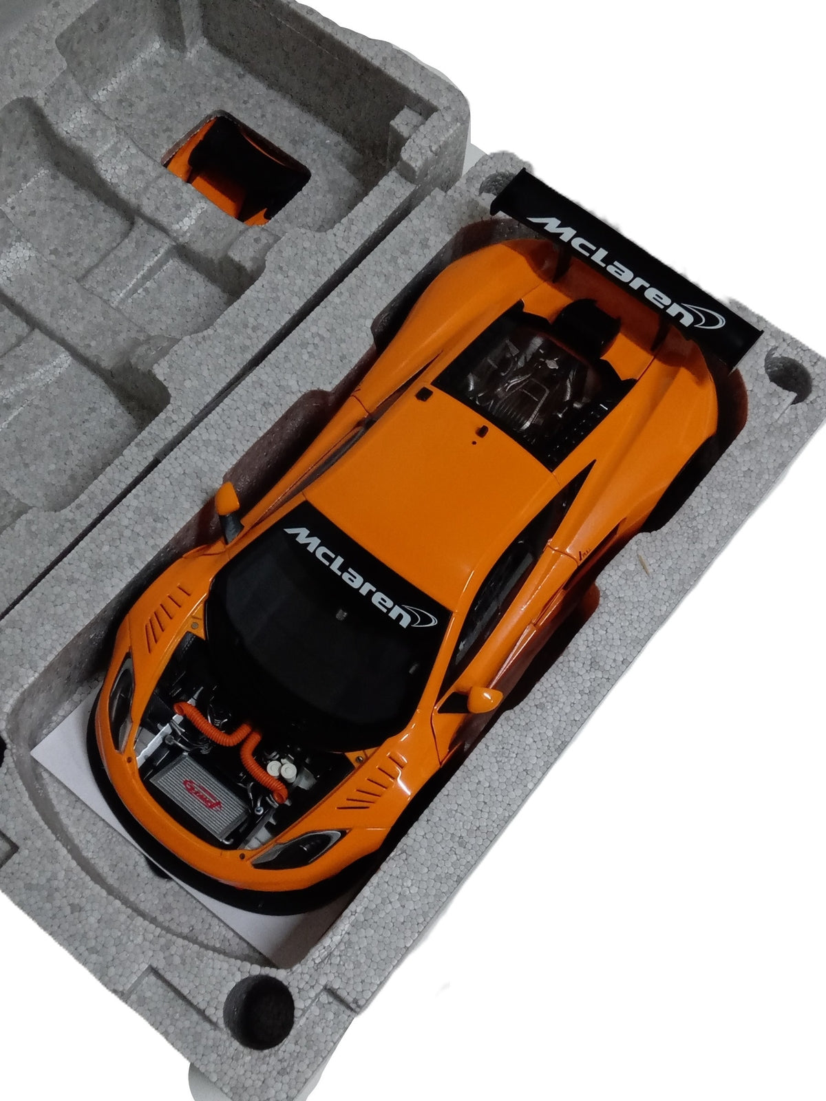 AUTOart MP4-12C GT3 METALLIC ORANGE スケールカー