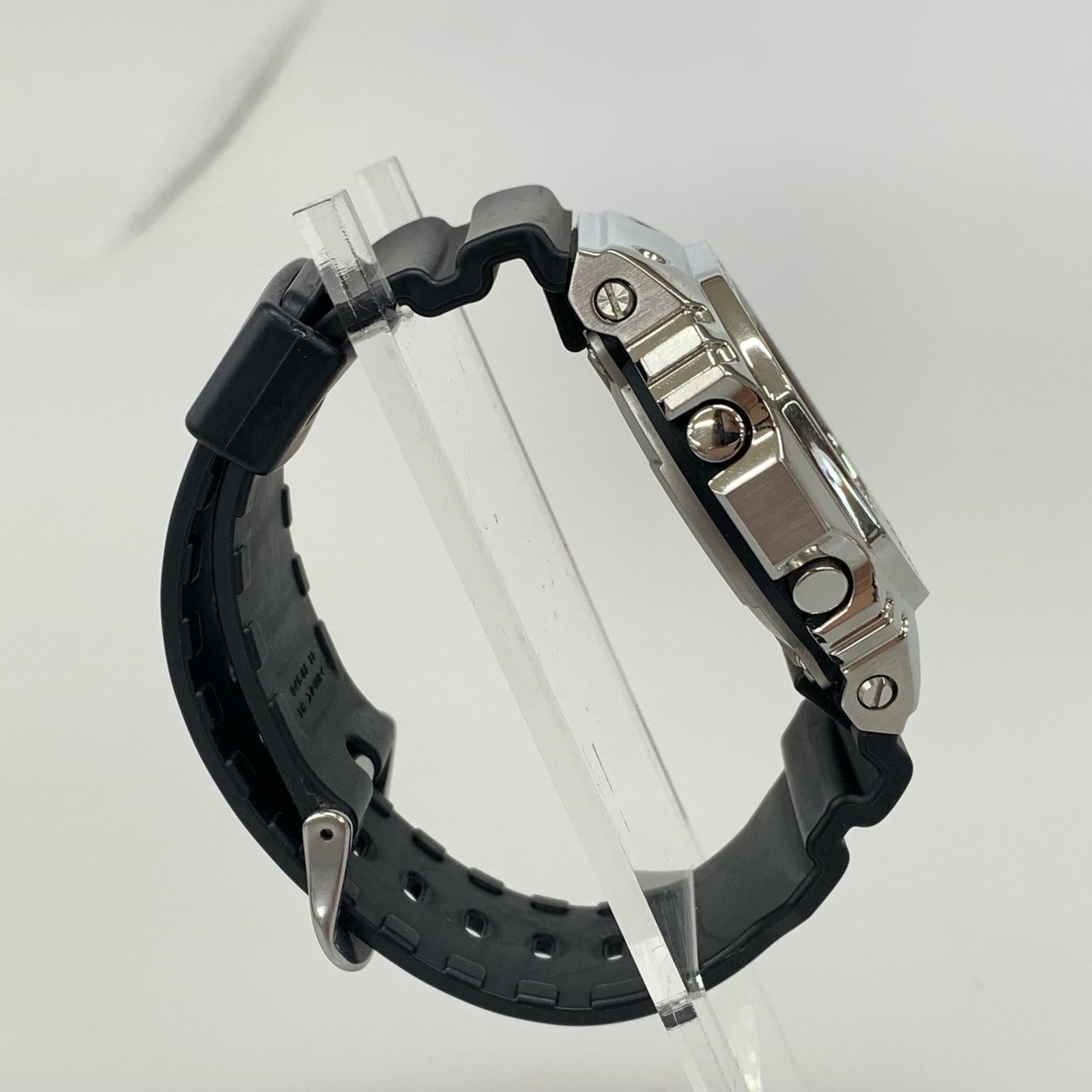 腕時計 CASIO G-SHOCK DIGITAL 5600 SERIES ブラック