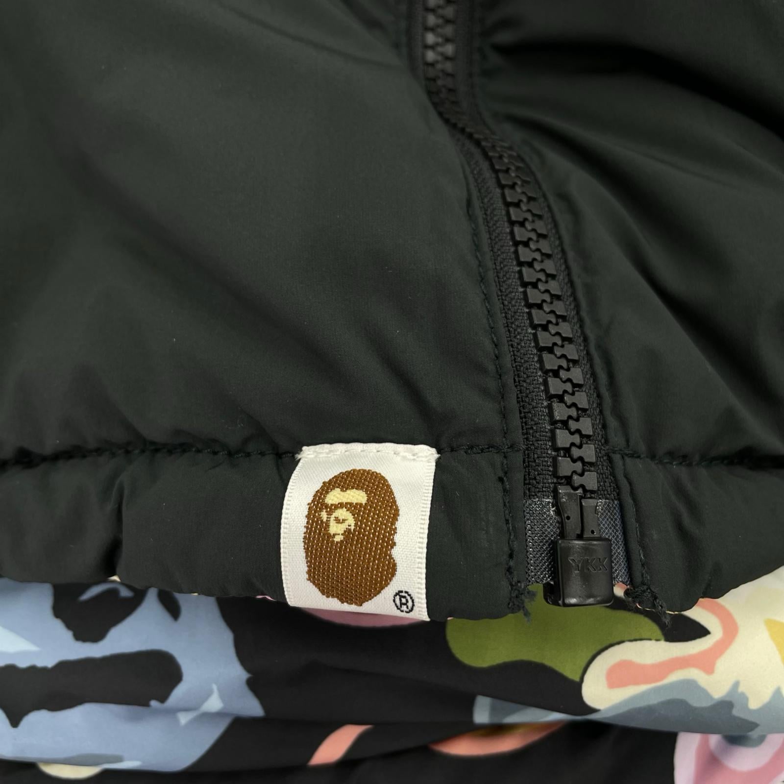 ダウンジャケット ART CAMO REVERSIBLE DOWN JACKET (L) L ブラック