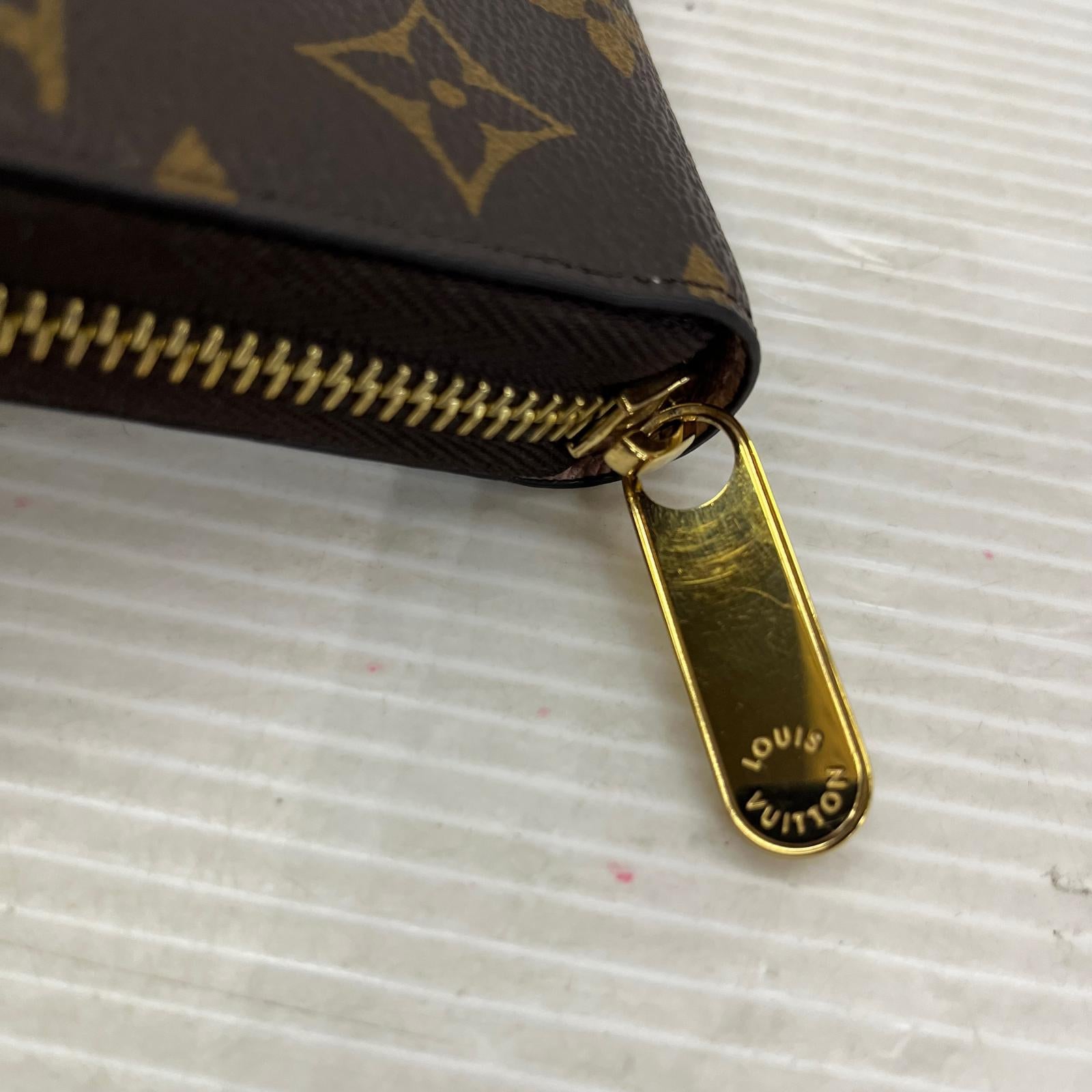 LV M41894 RFID ローズ・バレリーヌ