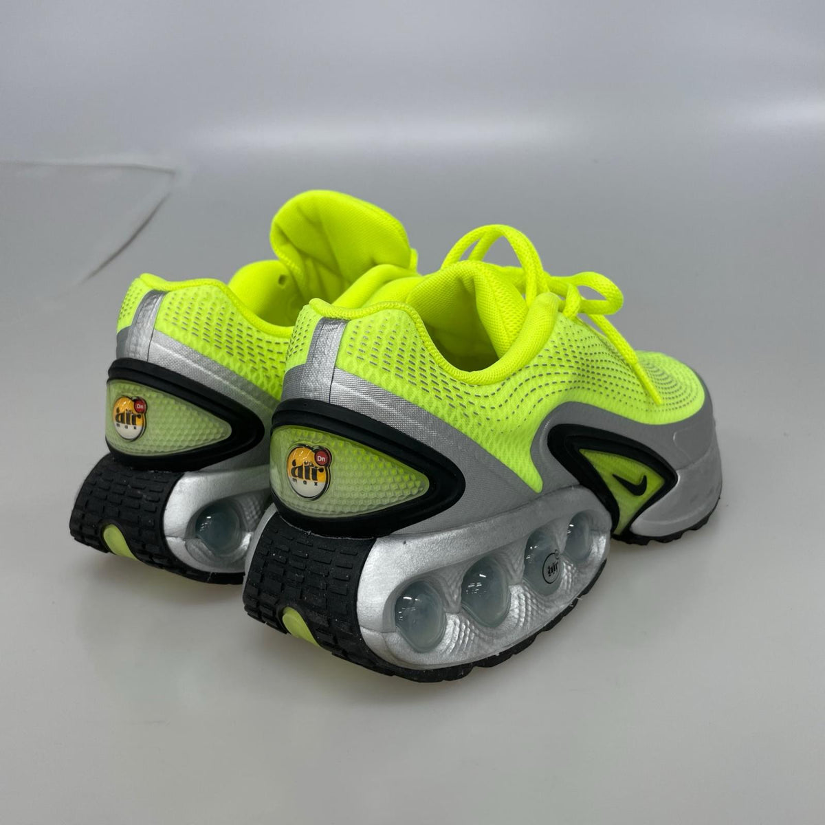 スニーカー Air Max DN Volt/Black/Volt Glow/Sequoia 28cm (US10 UK9 1/2 EU46) イエロー