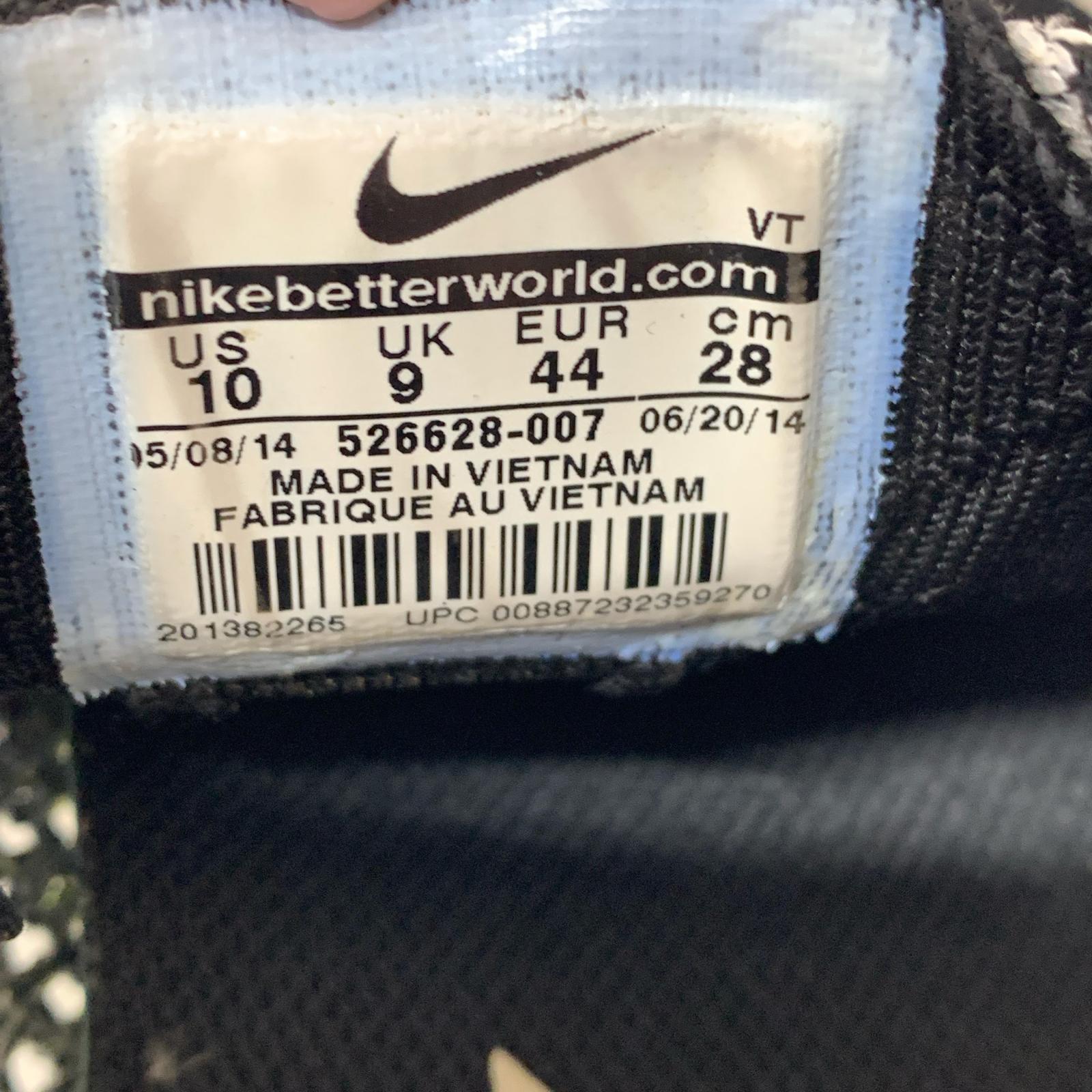 スニーカー NIKE 526628-007 フライニットレーサー LGY 28.0 28cm (US10 UK9 1/2 EU46)