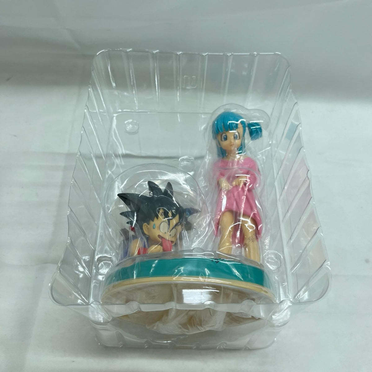 revible moment 孫悟空＆ブルマ ドラゴンボール BANDAI フィギュア/グッズ