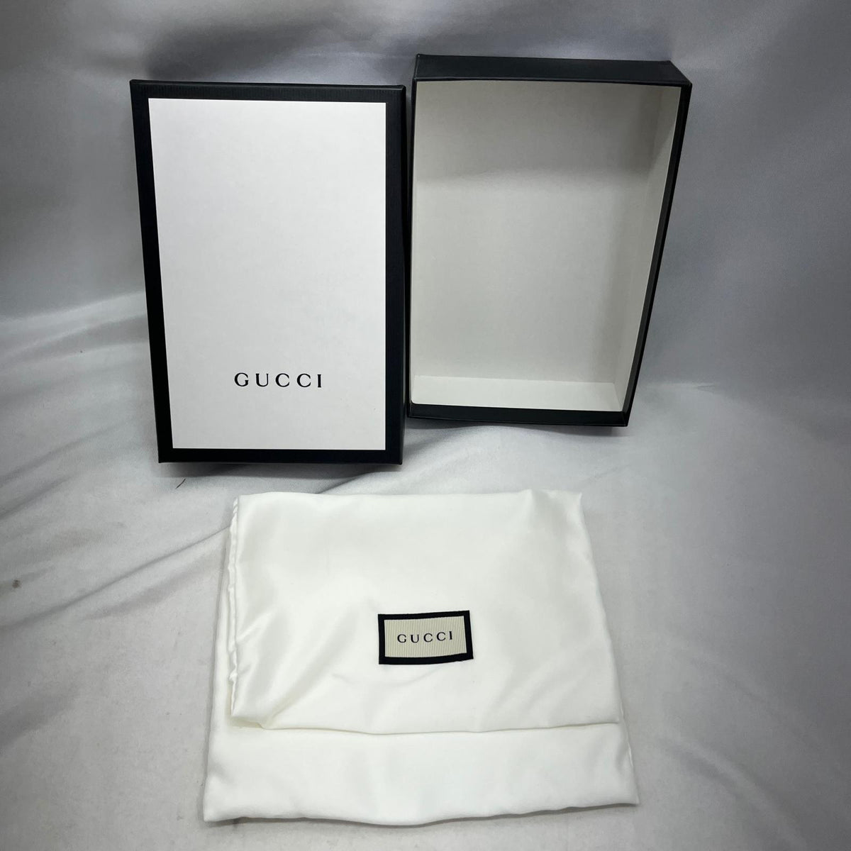 GUCCI DOLLAR CALF 二つ折り財布