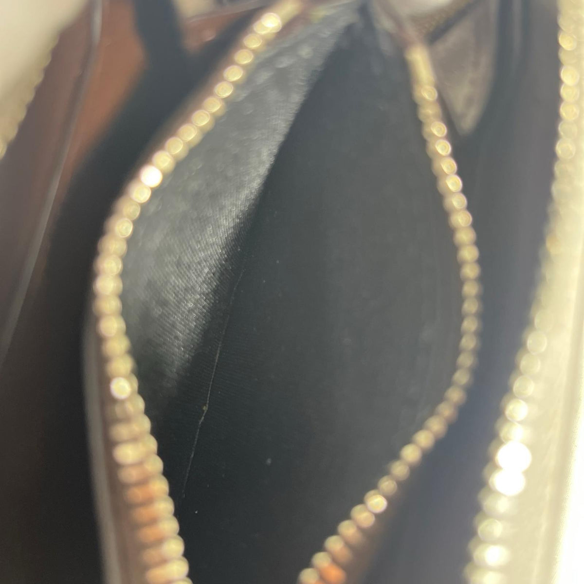 GIVENCHY 4G LIQUID WALLET