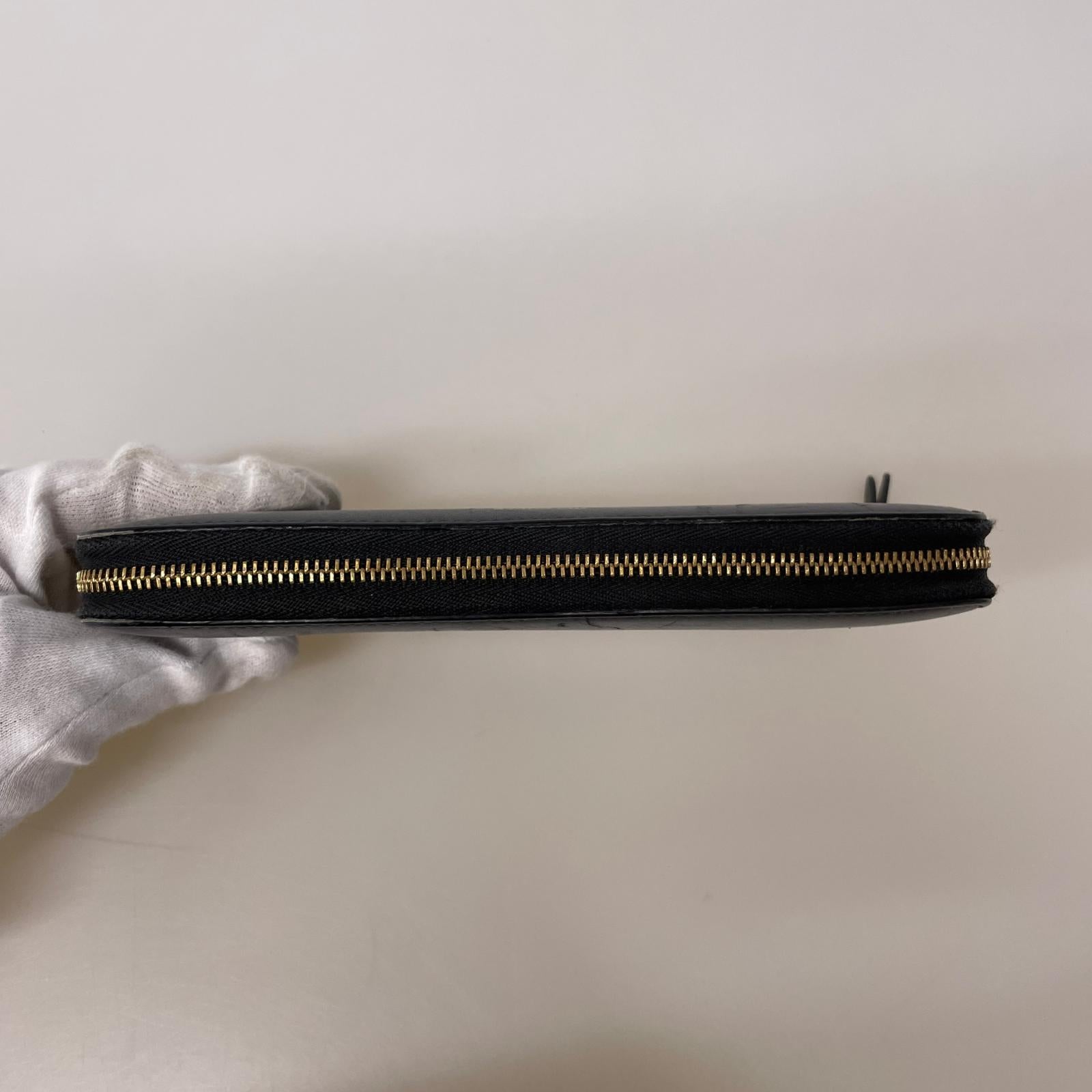 長財布 ラウンドジップ　黒