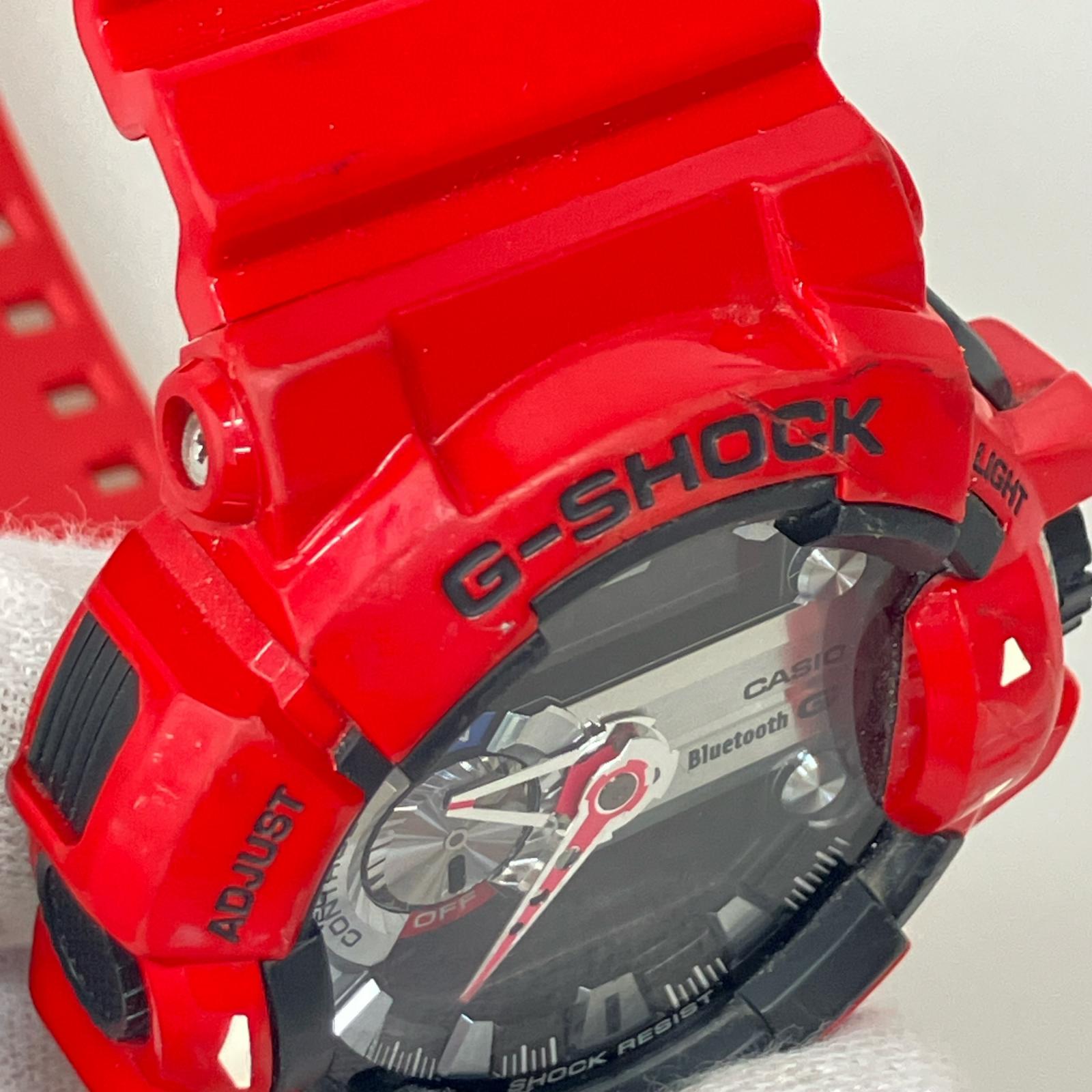 腕時計 GBA-400 レッド