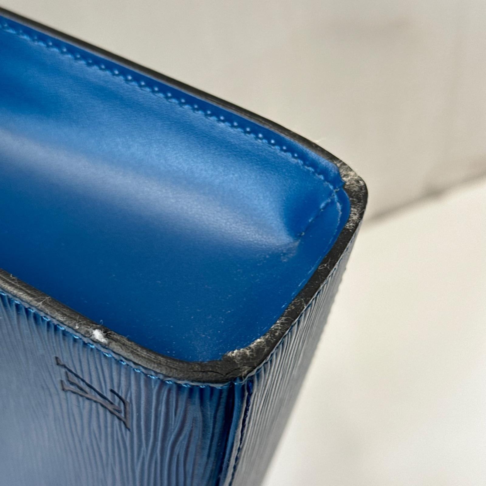 LOUIS VUITTON エピ マルゼルブ 青 M52375