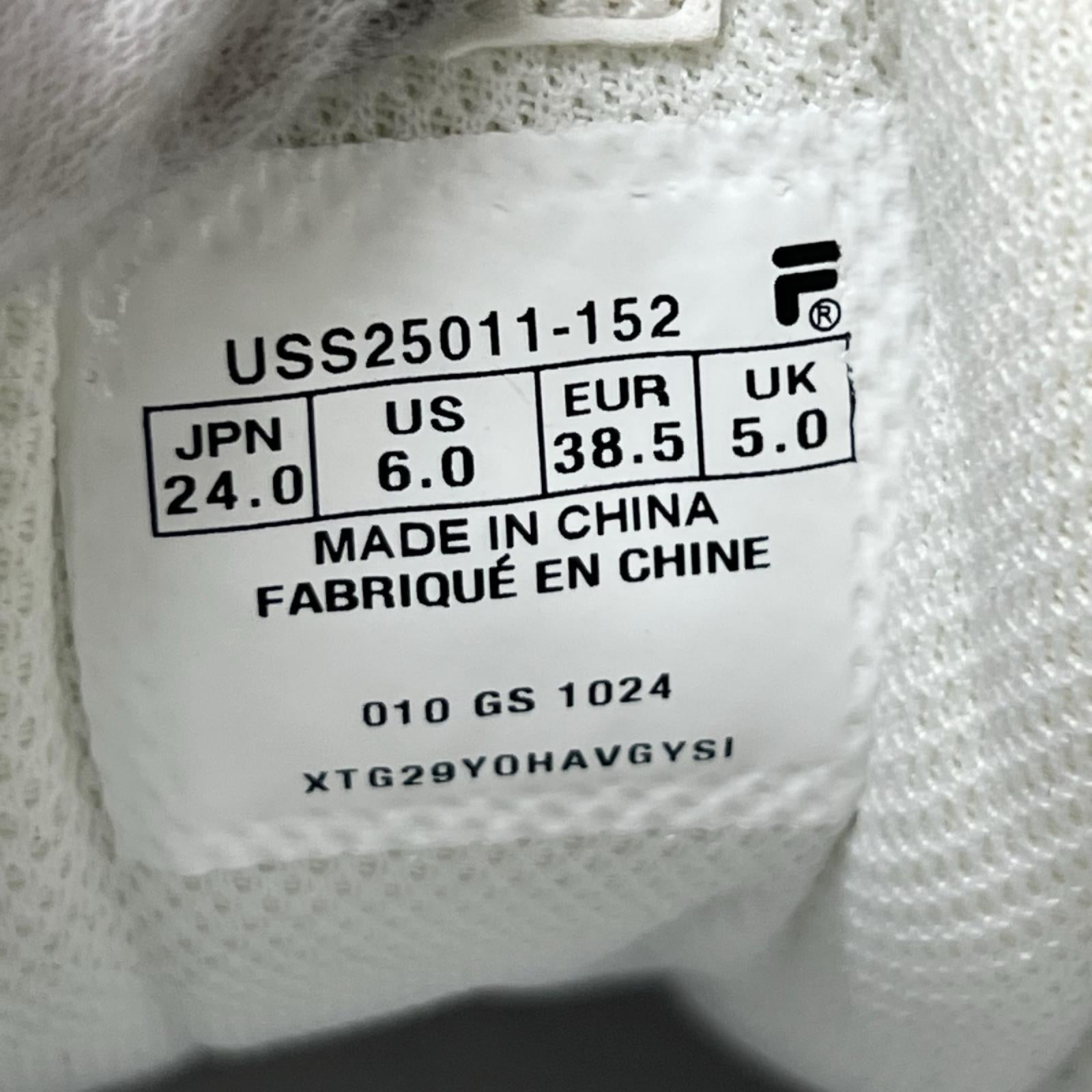シューズ FILA　RAY TRACER SL BRIGHT 24cm (US6 UK5 1/2 EU38)