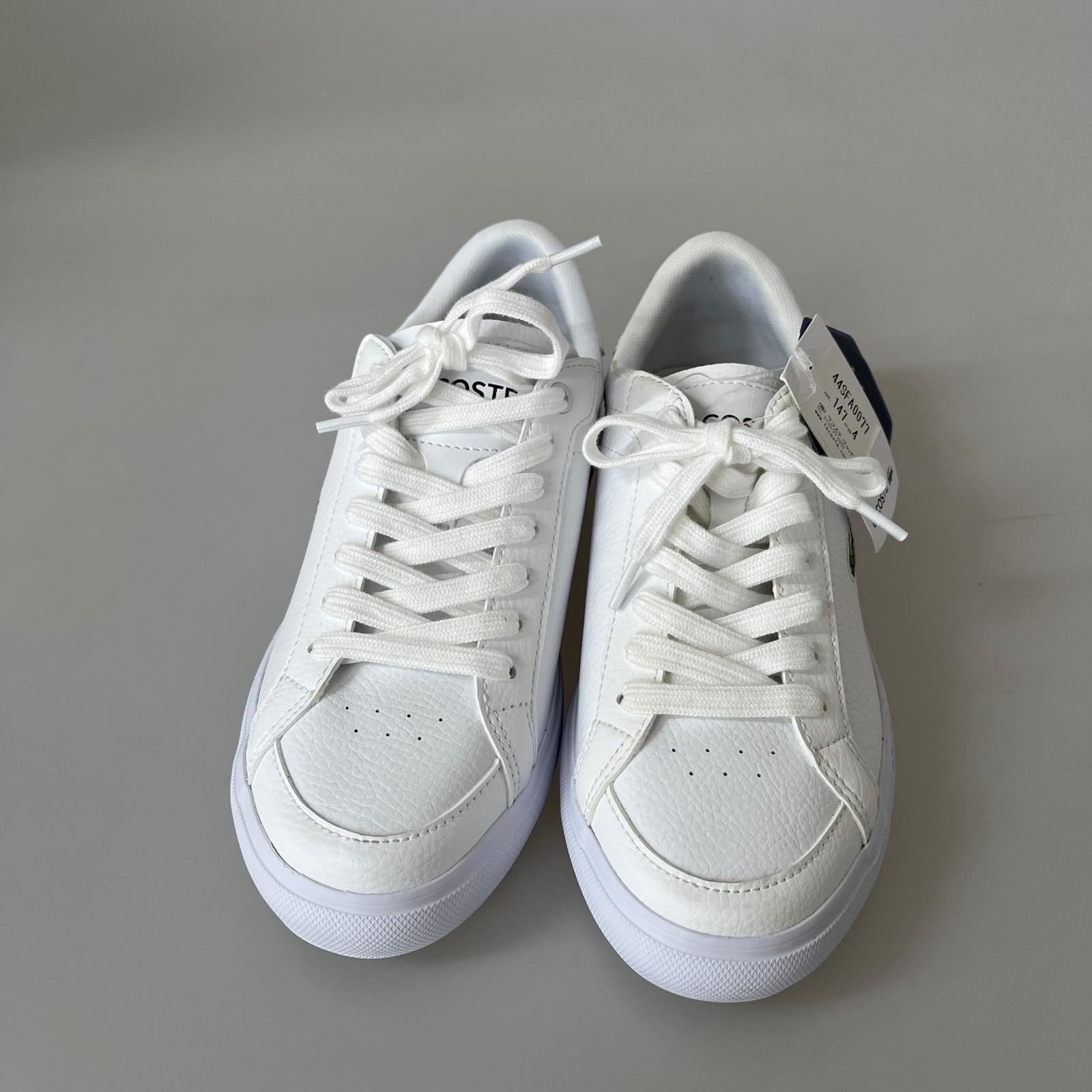 スニーカー LACOSTE パワーコート スニーカー 37 ホワイト
