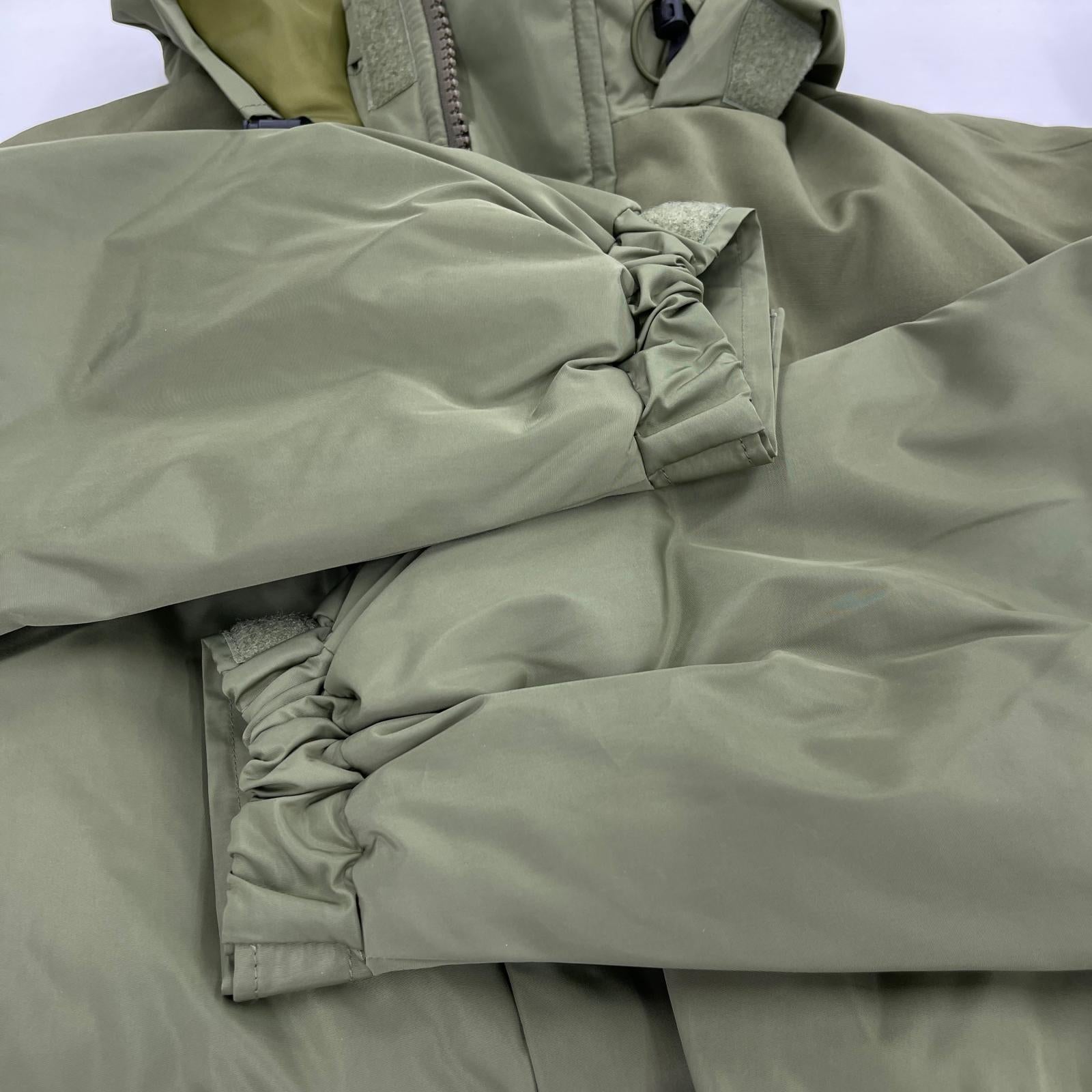 ジャケット PUFFER JACKET 中綿 カーキ (M) M