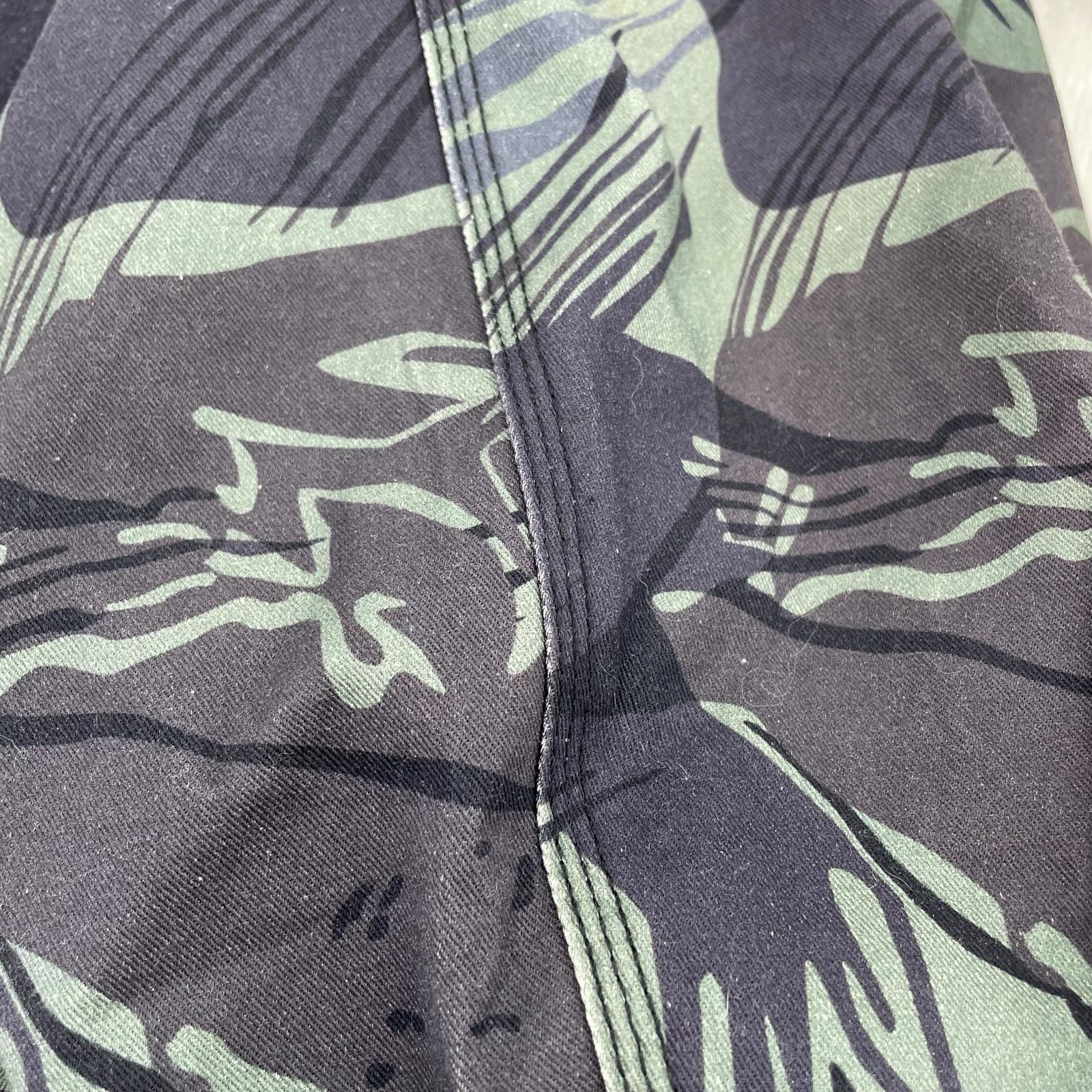 ミリタリージャケット QILO TACTICAL WRM.FZY 迷彩 緑黒 (XL)