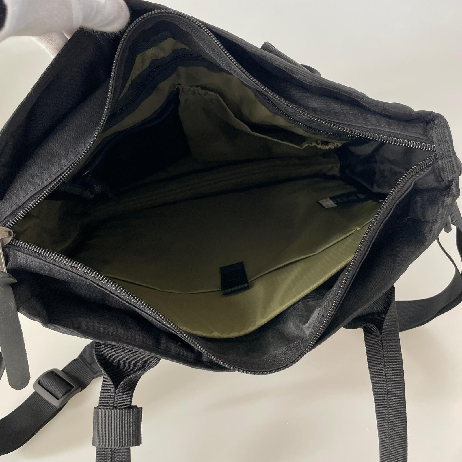 ショルダーバッグ 2WAY　ナイロントートバッグ BLK ブラック