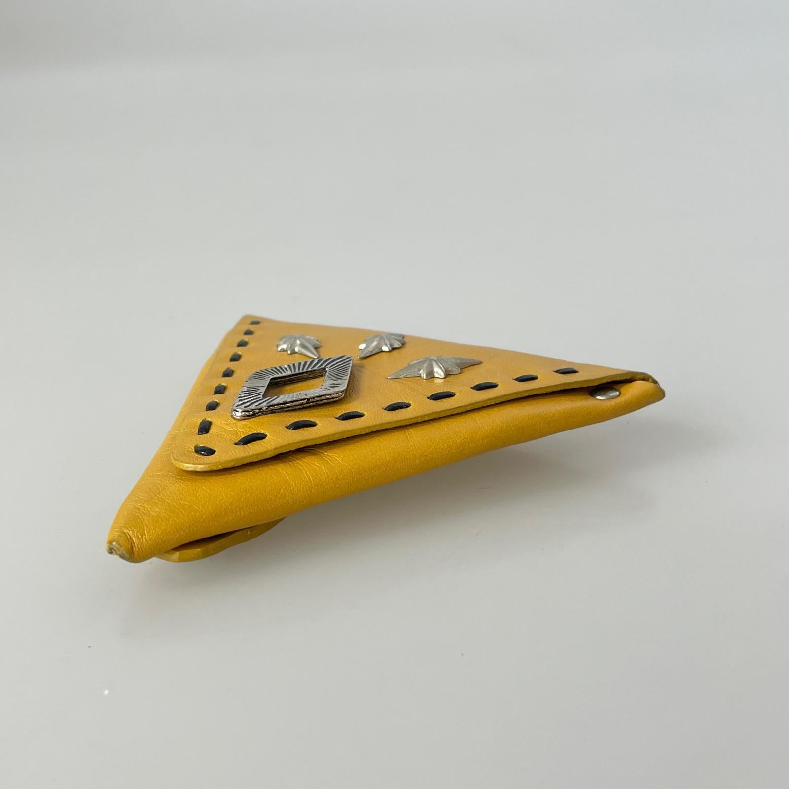 コインケース Metal triangle coin case イエロー