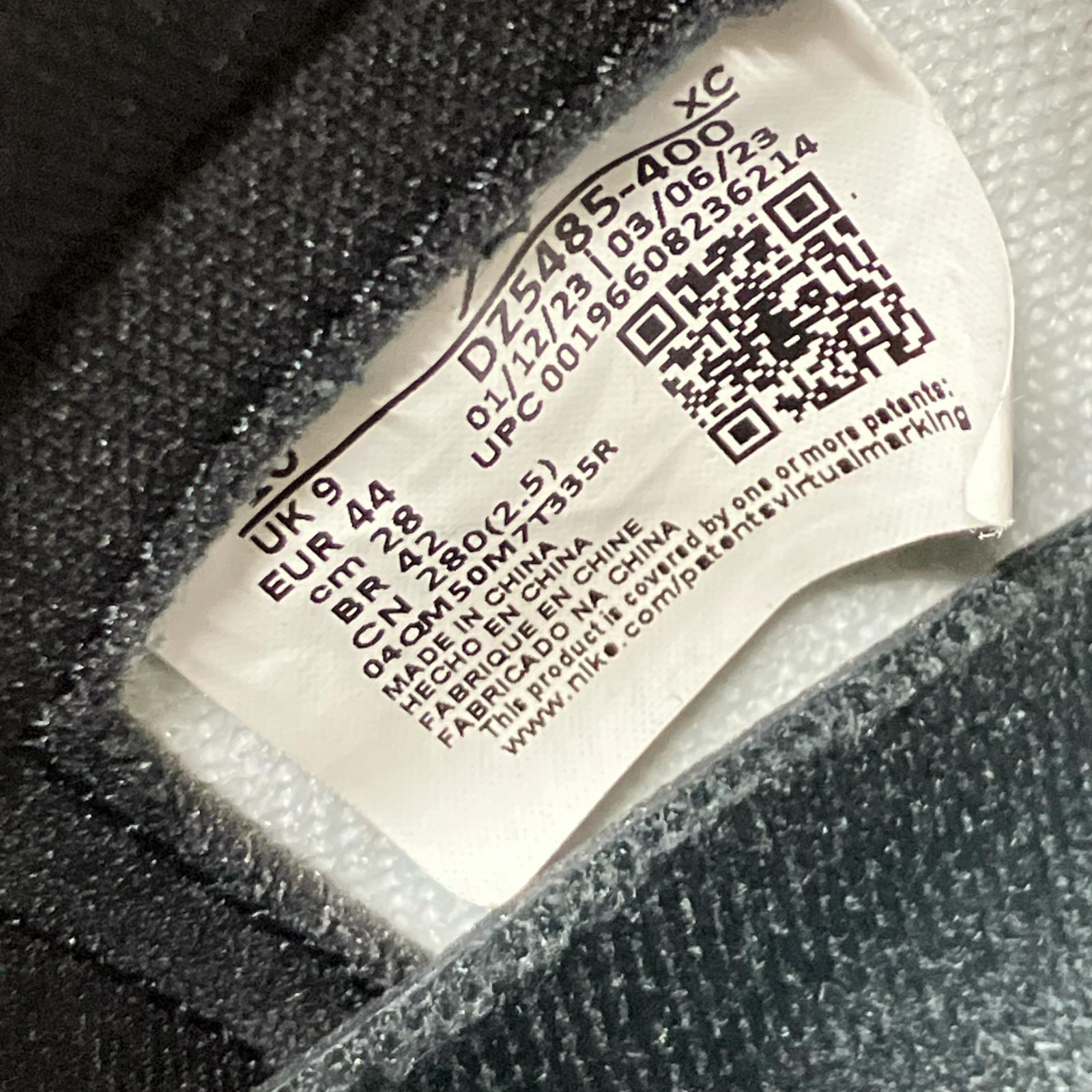 スニーカー Air Jordan 1 Retro High OG ユニバーシティブルー