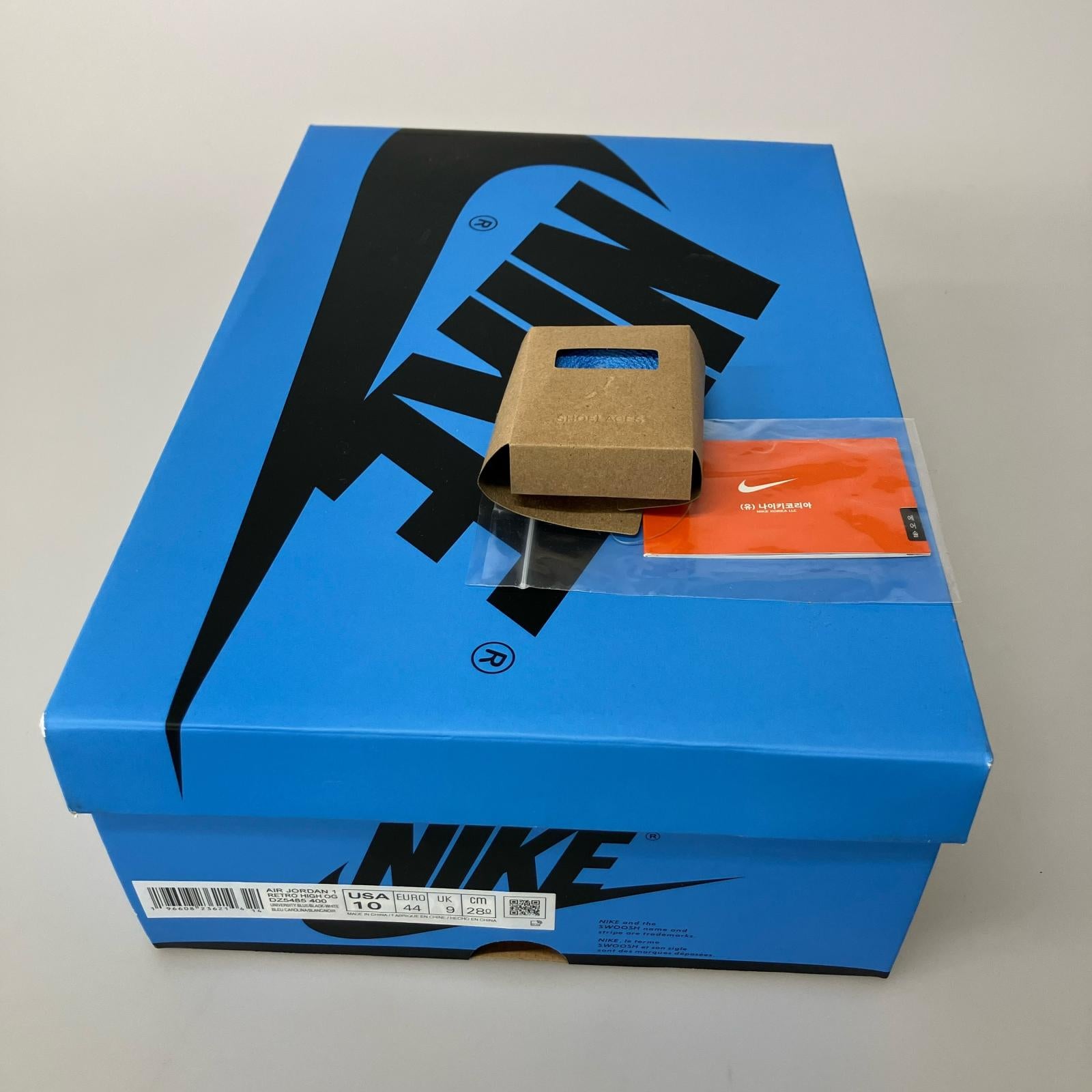 スニーカー Air Jordan 1 Retro High OG ユニバーシティブルー