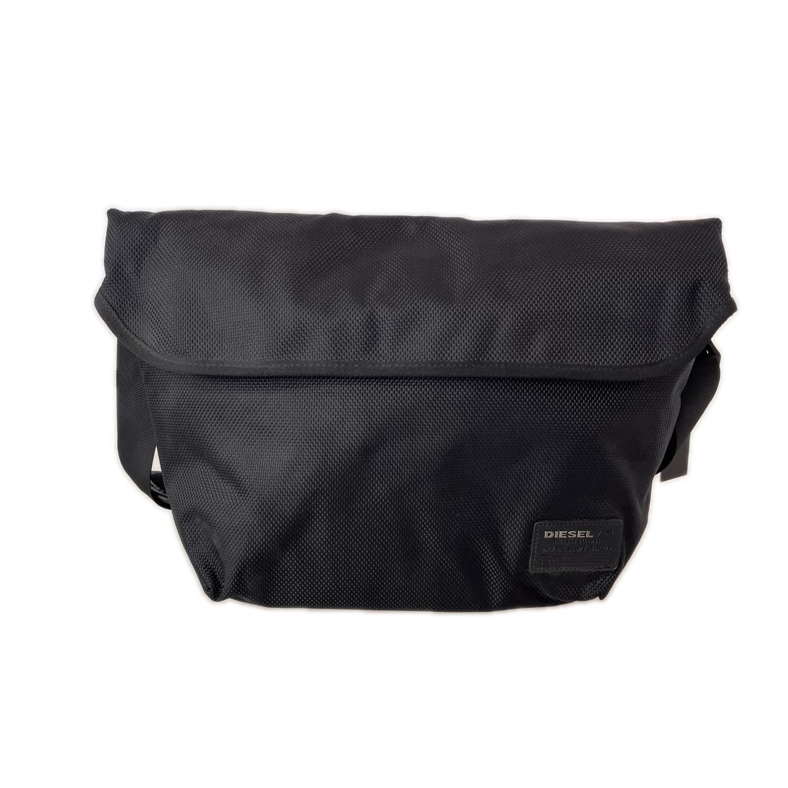 ショルダーバッグ F-CLOSE MESSENGER BAG BLK ブラック