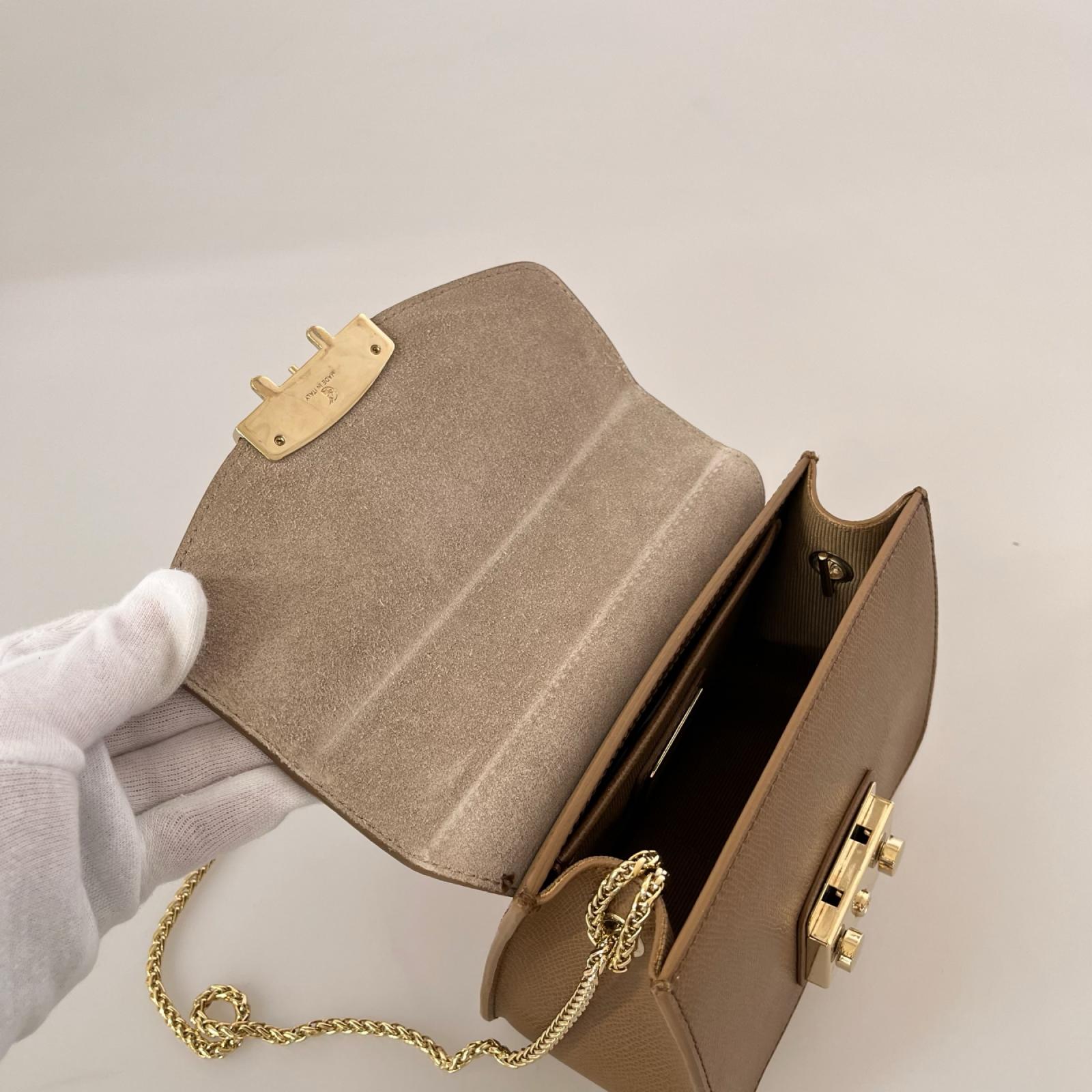 ショルダーバッグ Metropolis ShoulderBag BEG ブラウン