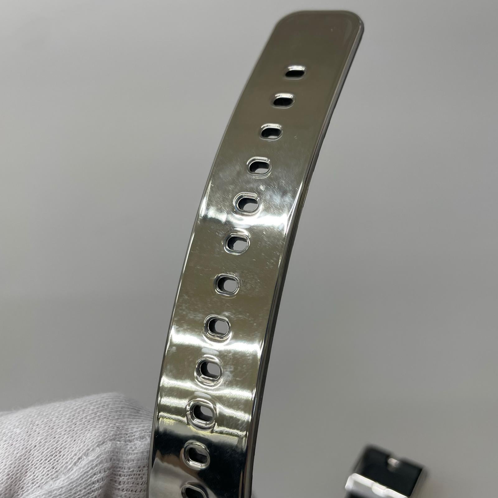 腕時計 メタルカバード GM-2100YM シルバー