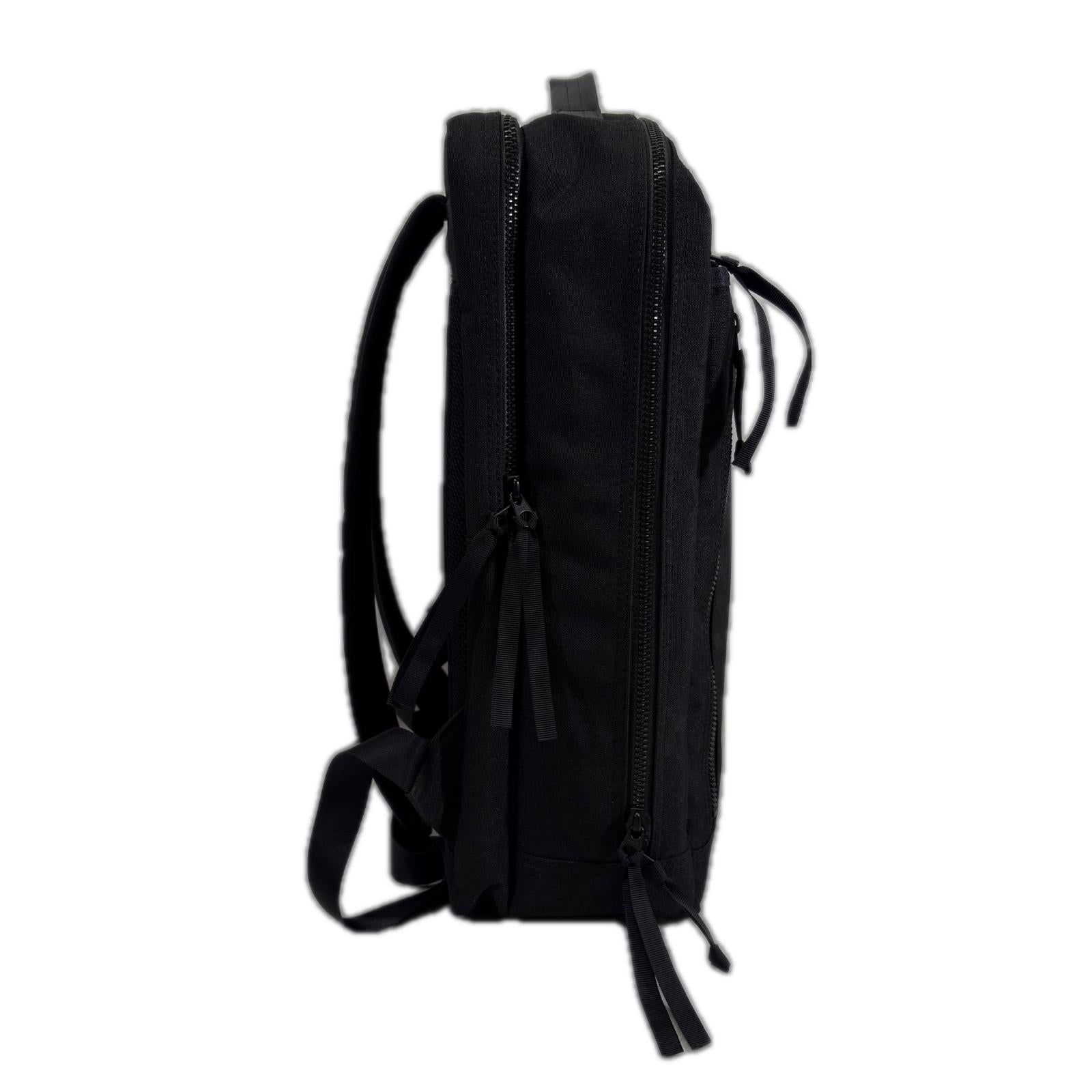 リュック・デイパック INTERACTIVE DAYPACK