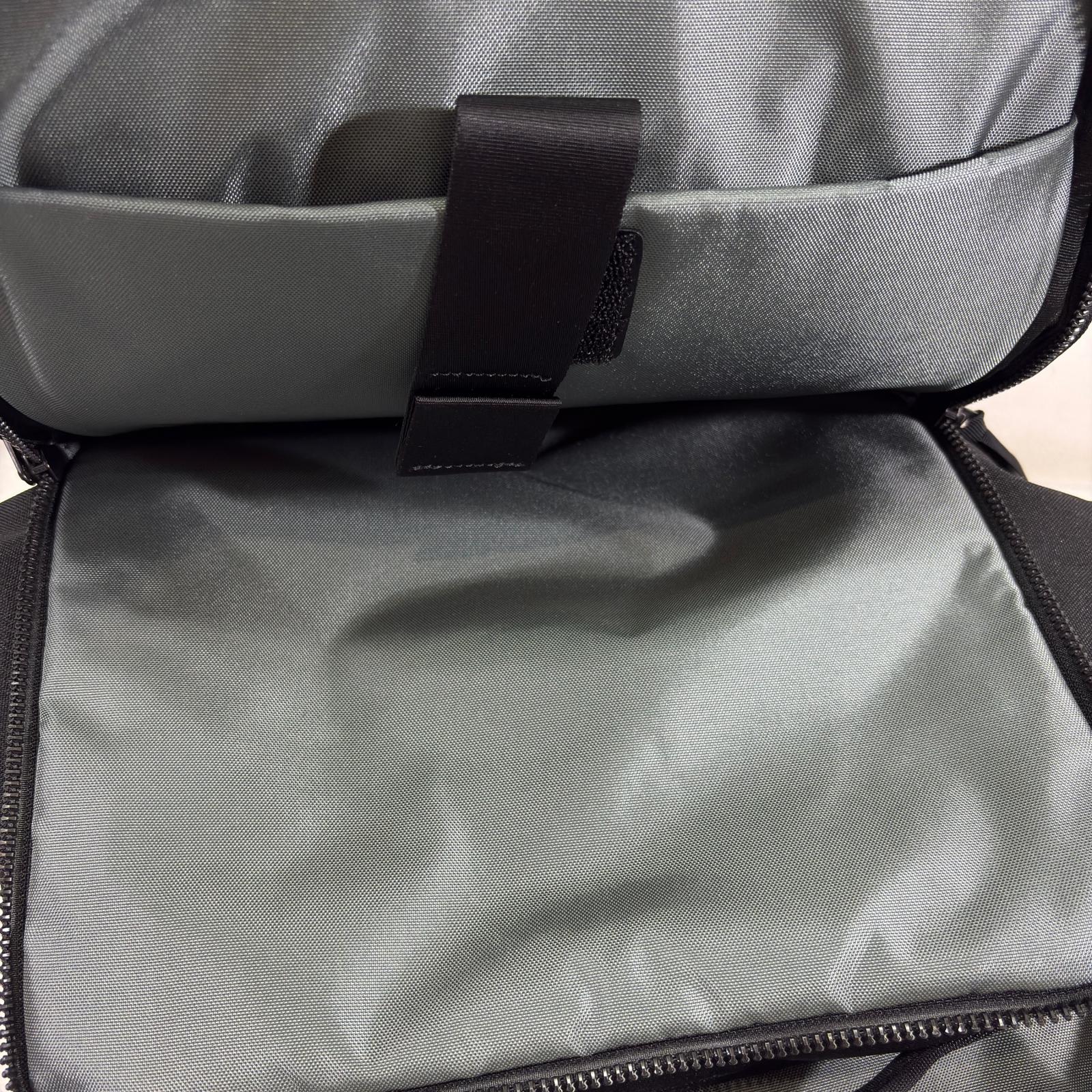 リュック・デイパック INTERACTIVE DAYPACK