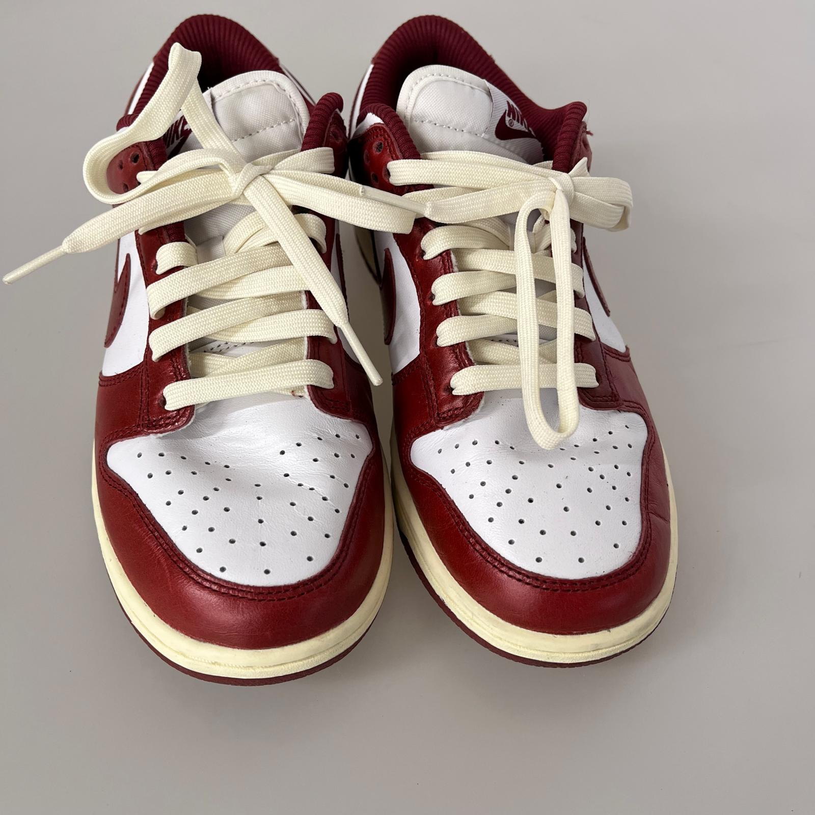 スニーカー NIKE WMNS DUNK LOW PRM TEAM RED 24.5㎝ FJ4555-100 24.5cm (US6 1/2 UK6 EU39)