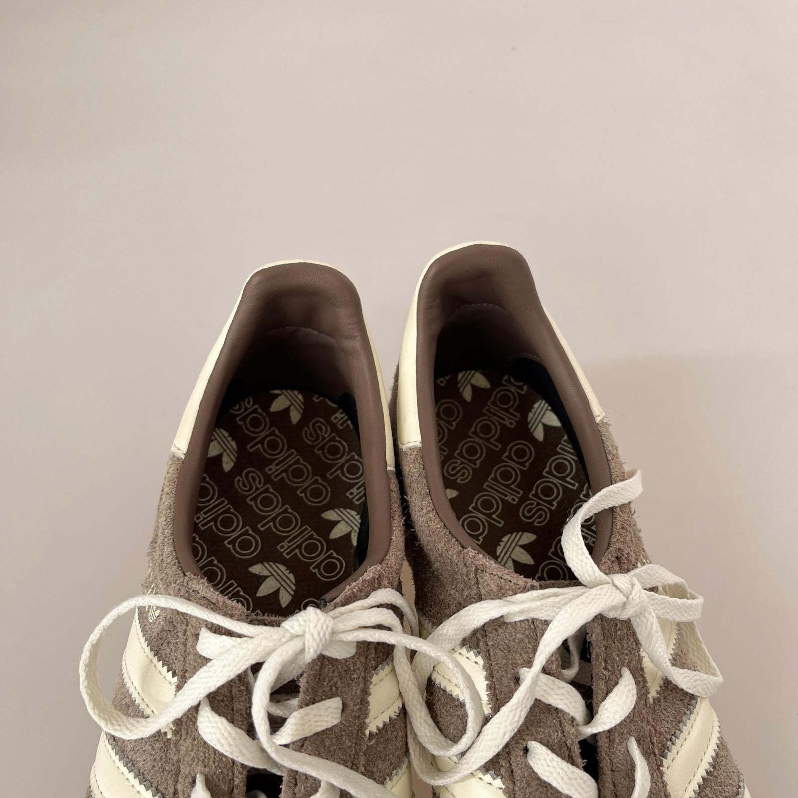 スニーカー adidas HANDBALL SPEZIAL ローカットスニーカー 27.5㎝ ブラウン 27.5cm (US9 1/2 UK9 EU45) ブラウン