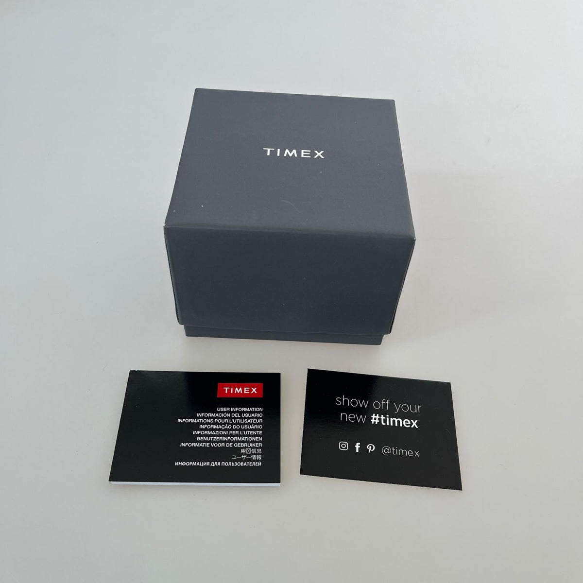 腕時計 ｵﾘｼﾞﾅﾙｷｬﾝﾊﾟｰ ｸｫｰﾂ ｱﾅﾛｸﾞ 黒 TW2R13800 ブラック