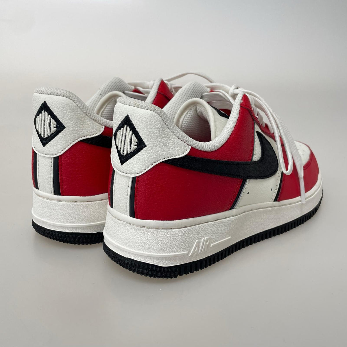 スニーカー AIR FORCE 1 07 8LV IM5752-600 25cm (US7 UK6 1/2 EU40)