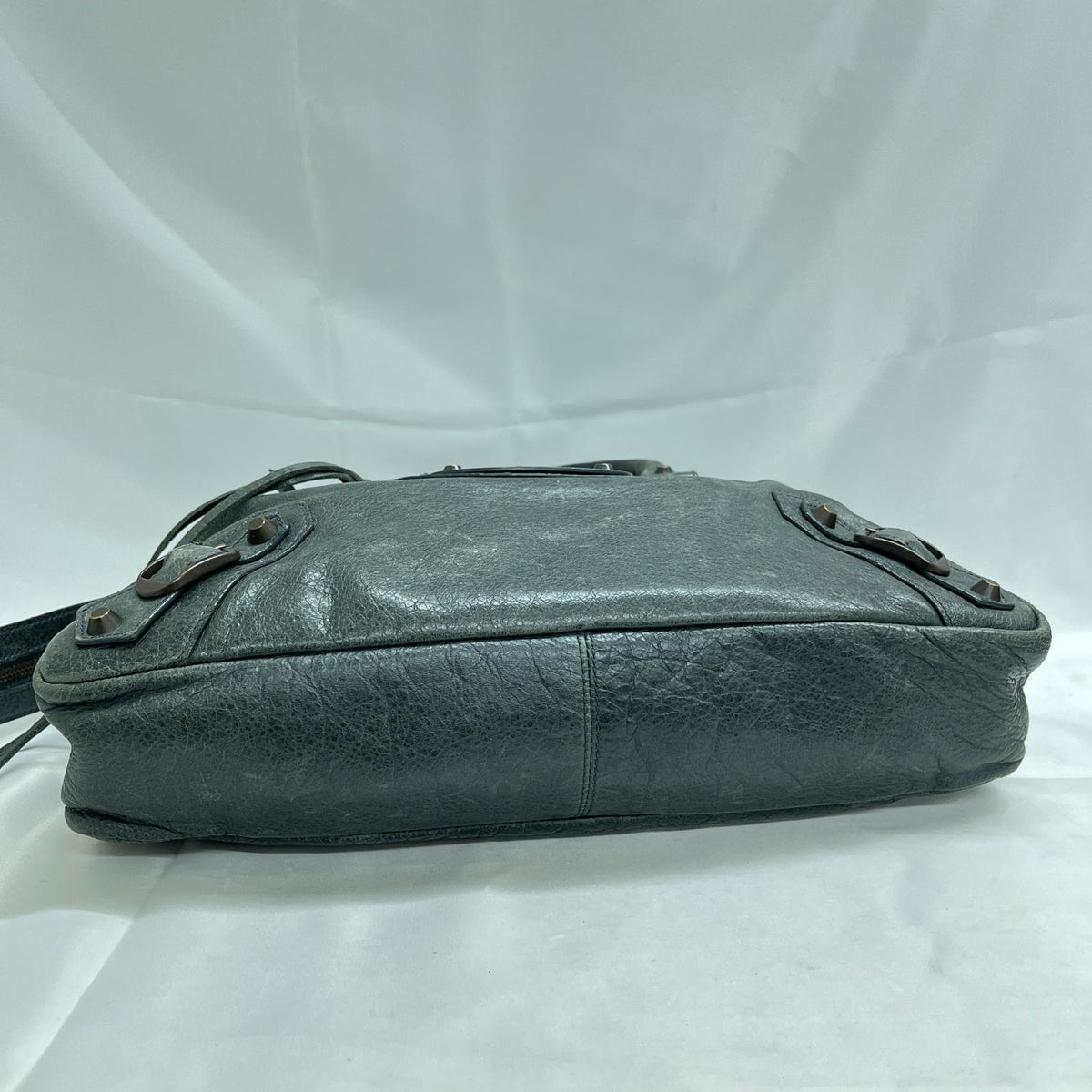 240579 ザ タウン バッグ グレー