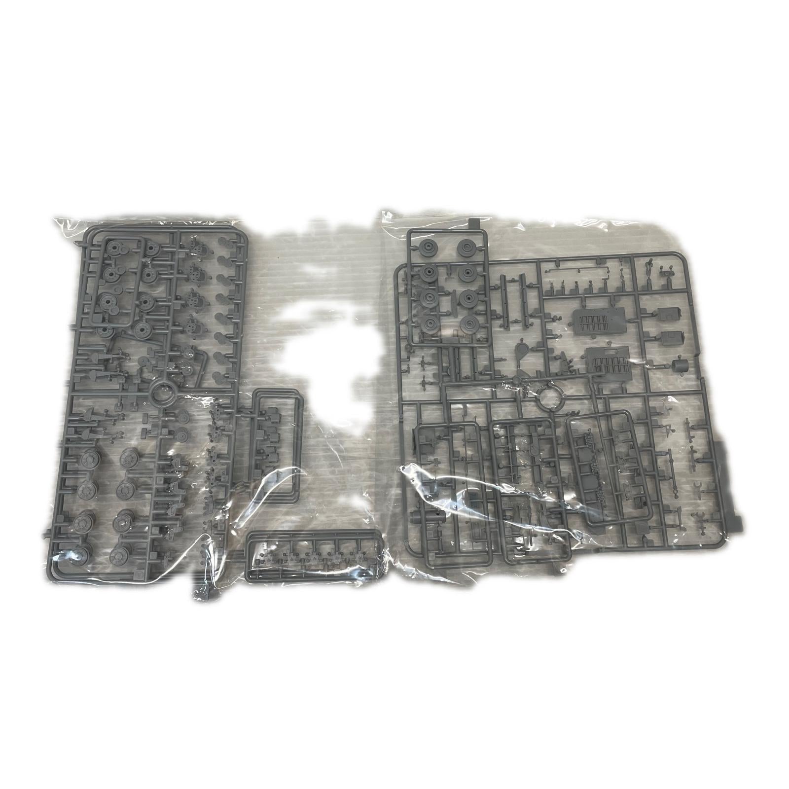 1/35 WW.II ドイツ軍 Sd.Kfz.166 IV号突撃戦車 ブルムベア WW.II ドイツ軍 Sdkfz.166 Ⅳ号突撃戦車　ブルムベア ドラゴン ミリタリープラモ