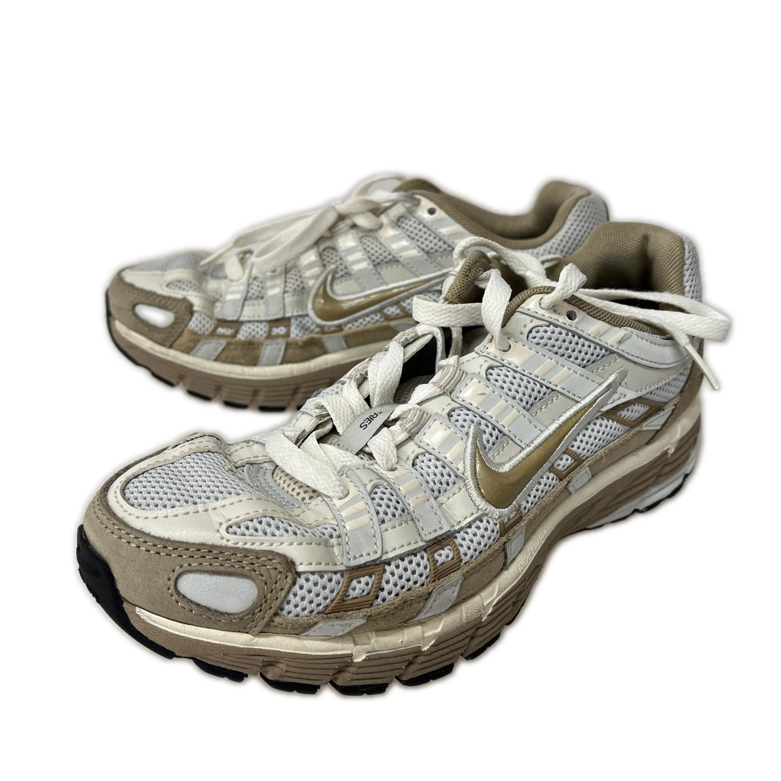 スニーカー NIKE P-6000 PRM FQ8243-025（25cm） 24.5cm (US6 1/2 UK6 EU39) ベージュ