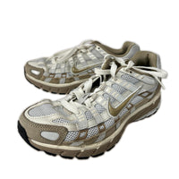 スニーカー NIKE P-6000 PRM FQ8243-025（25cm） 24.5cm (US6 1/2 UK6 EU39) ベージュ