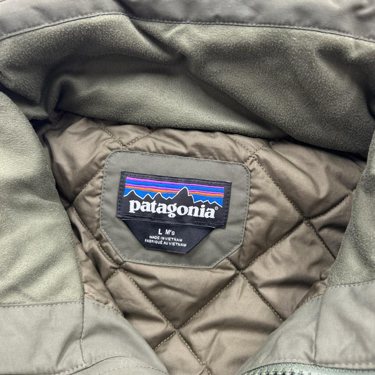 ジャケット ｲｽﾏｽ・ｼﾞｬｹｯﾄ ﾅｲﾛﾝ ｶｰｷ (L) L