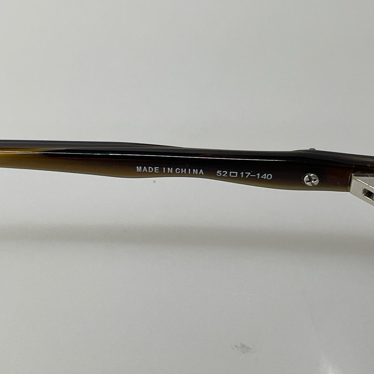 その他アクセサリー VW-7048 ﾒｶﾞﾈ