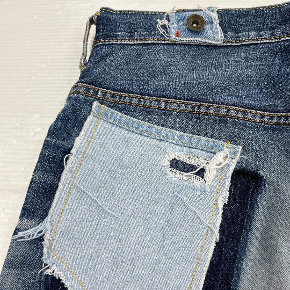 デニムパンツ ｶｽﾀﾑ ﾘﾒｲｸ ﾊﾟｯﾁﾜｰｸ ｲﾝﾃﾞｨｺﾞ (実寸31)