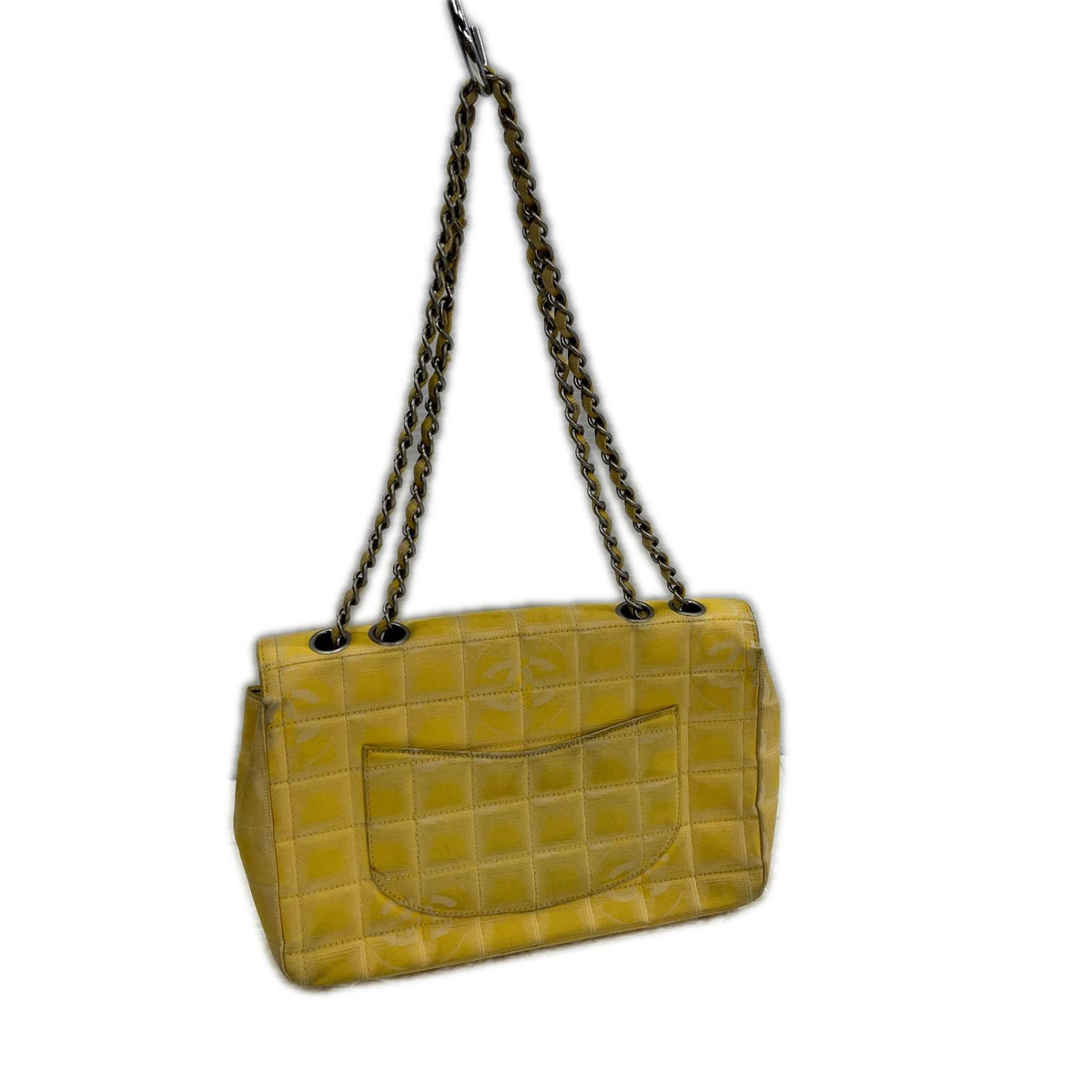 CHANEL ニュートラベルライン・マトラッセショルダーバッグ