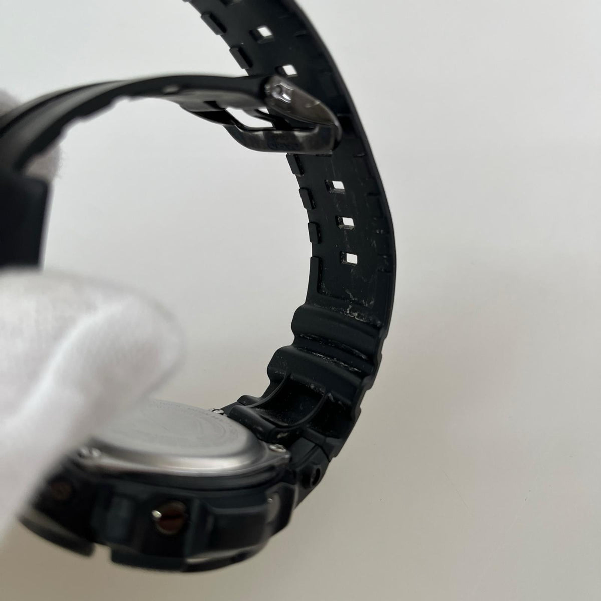 腕時計 AWG-M100A 電波ｿｰﾗｰ 黒 ブラック