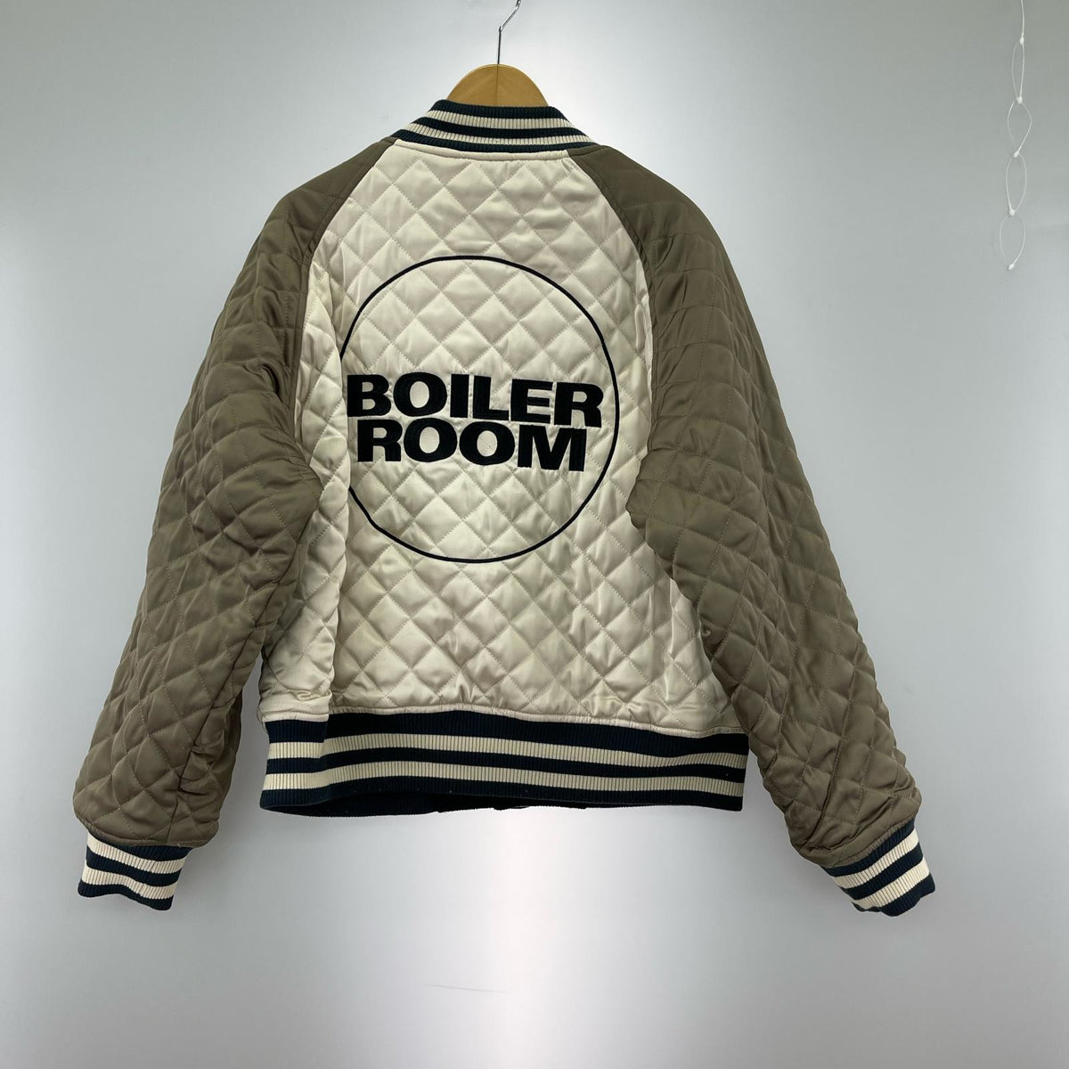 ブルゾン BOILER ROOM×FAF STADIUM JACKET
