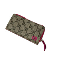 GUCCI GG ｼﾞｯﾌﾟｶｰﾄﾞｹｰｽ ﾀﾞｽﾃｨﾌﾞﾙｰ ﾄﾘﾑ/ﾋﾟﾝｸ