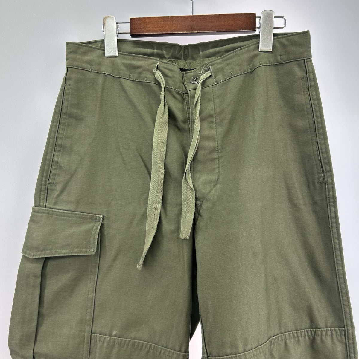 パンツ 90s ﾍﾞﾙｷﾞｰ軍 ﾌｨｰﾙﾄﾞｶｰｺﾞ (実寸32) 1 グリーン