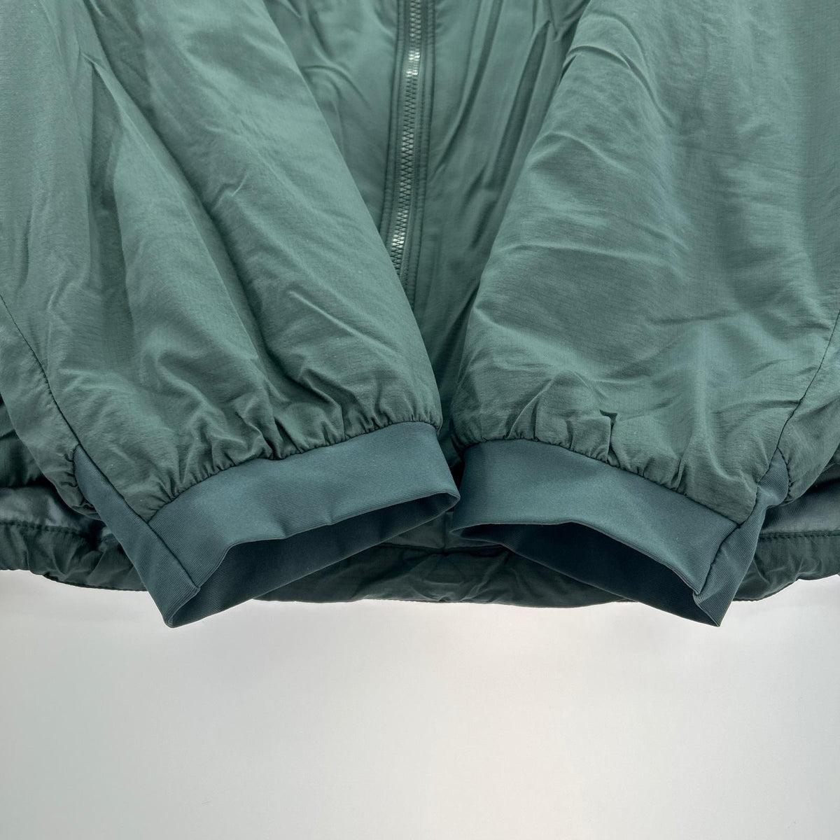 ジャケット ATOM LT HOODY 中綿ジャケット M グリーン