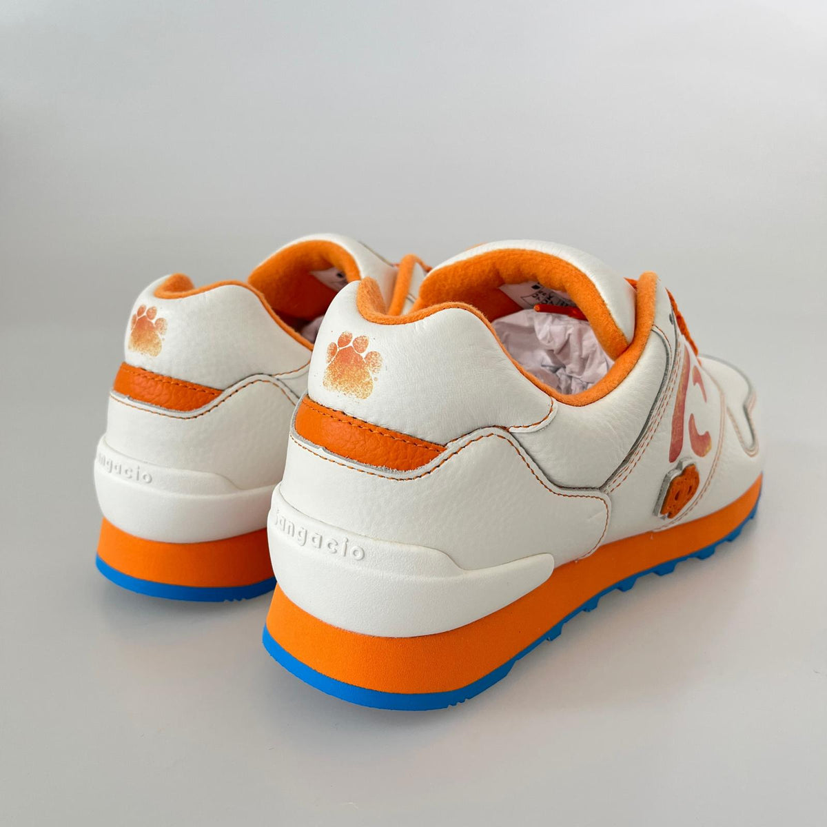 スニーカー ×cheetos にゅ 25.5cm (US7 1/2 UK7 EU41)