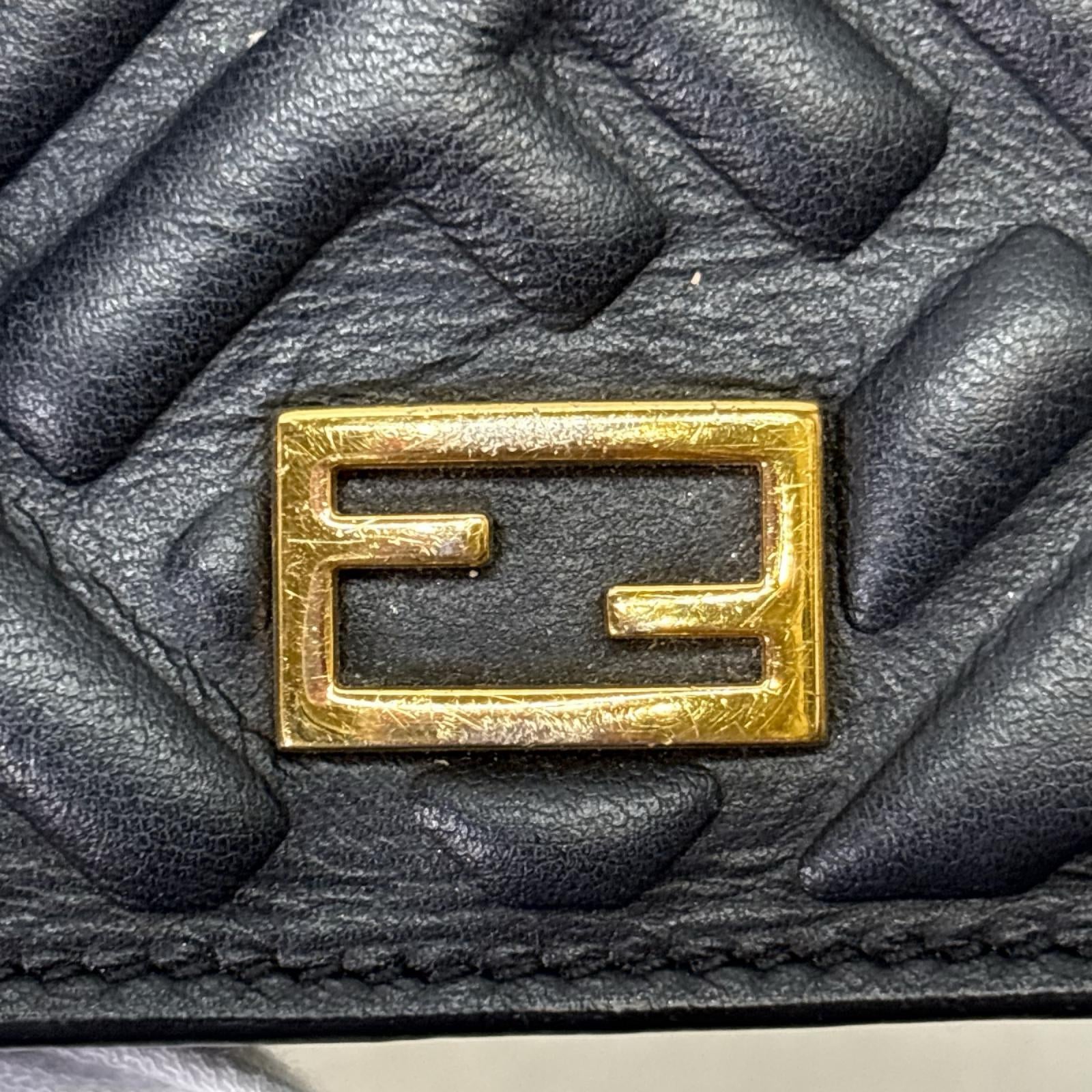 FENDI/バゲット マイクロ/三つ折り財布