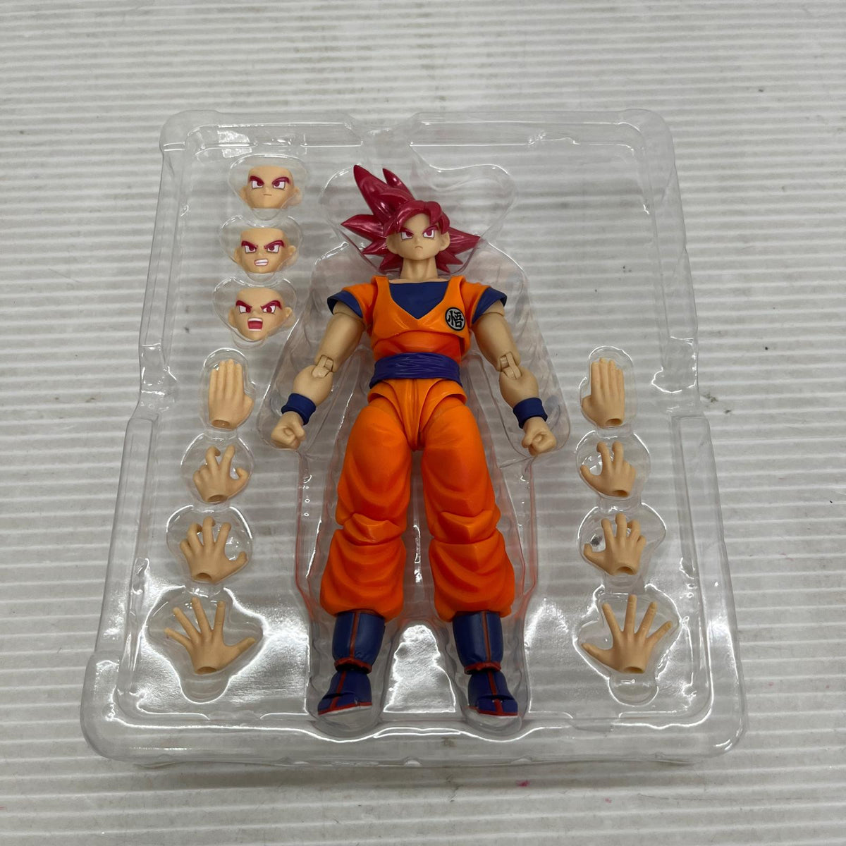 S.H.Figuarts 超サイヤ人ゴッド孫悟空 正しき心がもたらすサイヤ人の神 ドラゴンボールZ バンダイ フィギュア/グッズ