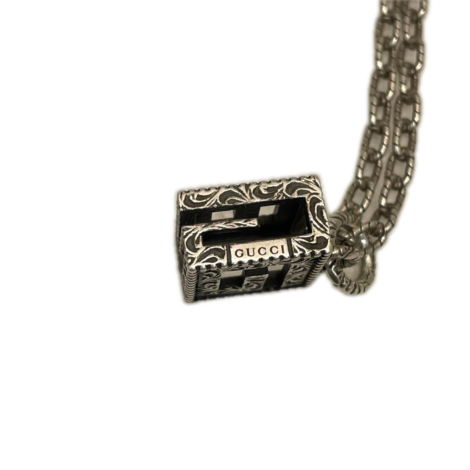 GUCCI スクエアG キューブ　シルバーネックレス