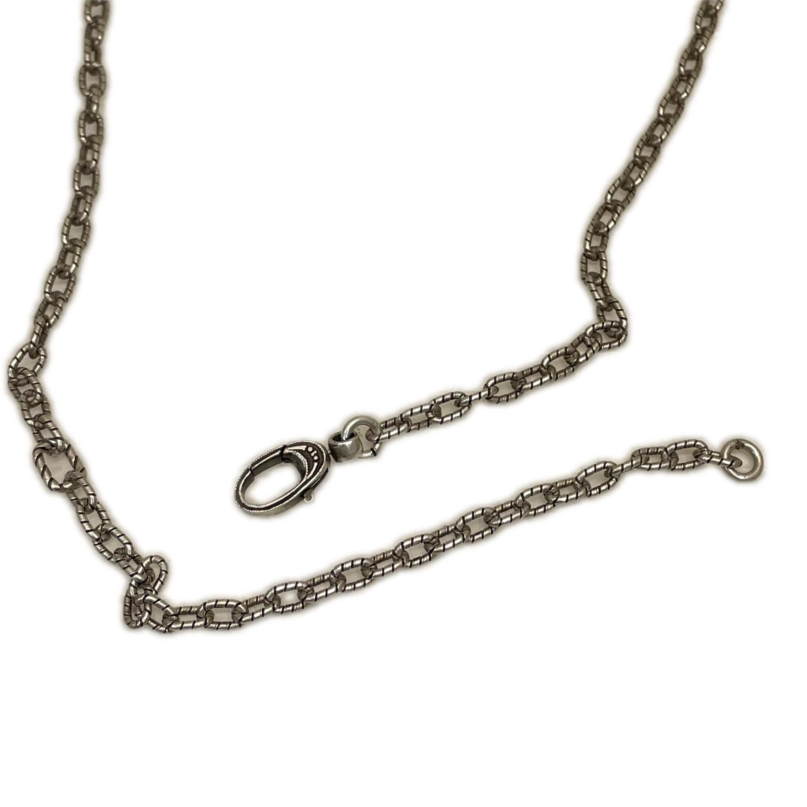 GUCCI スクエアG キューブ　シルバーネックレス