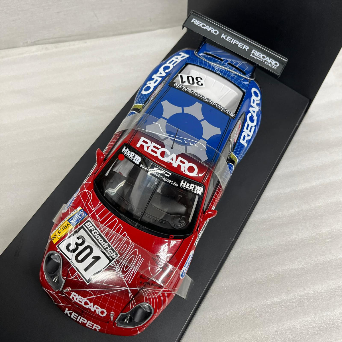 Autoart RECARO PORCHE 911 GT3 RS スケールカー