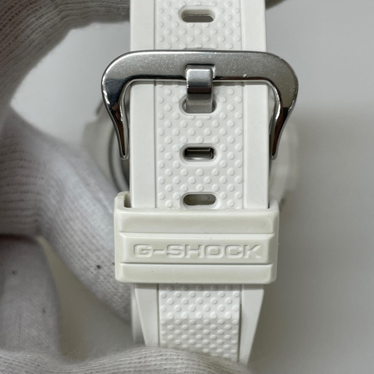 腕時計 GST-W300 ホワイト